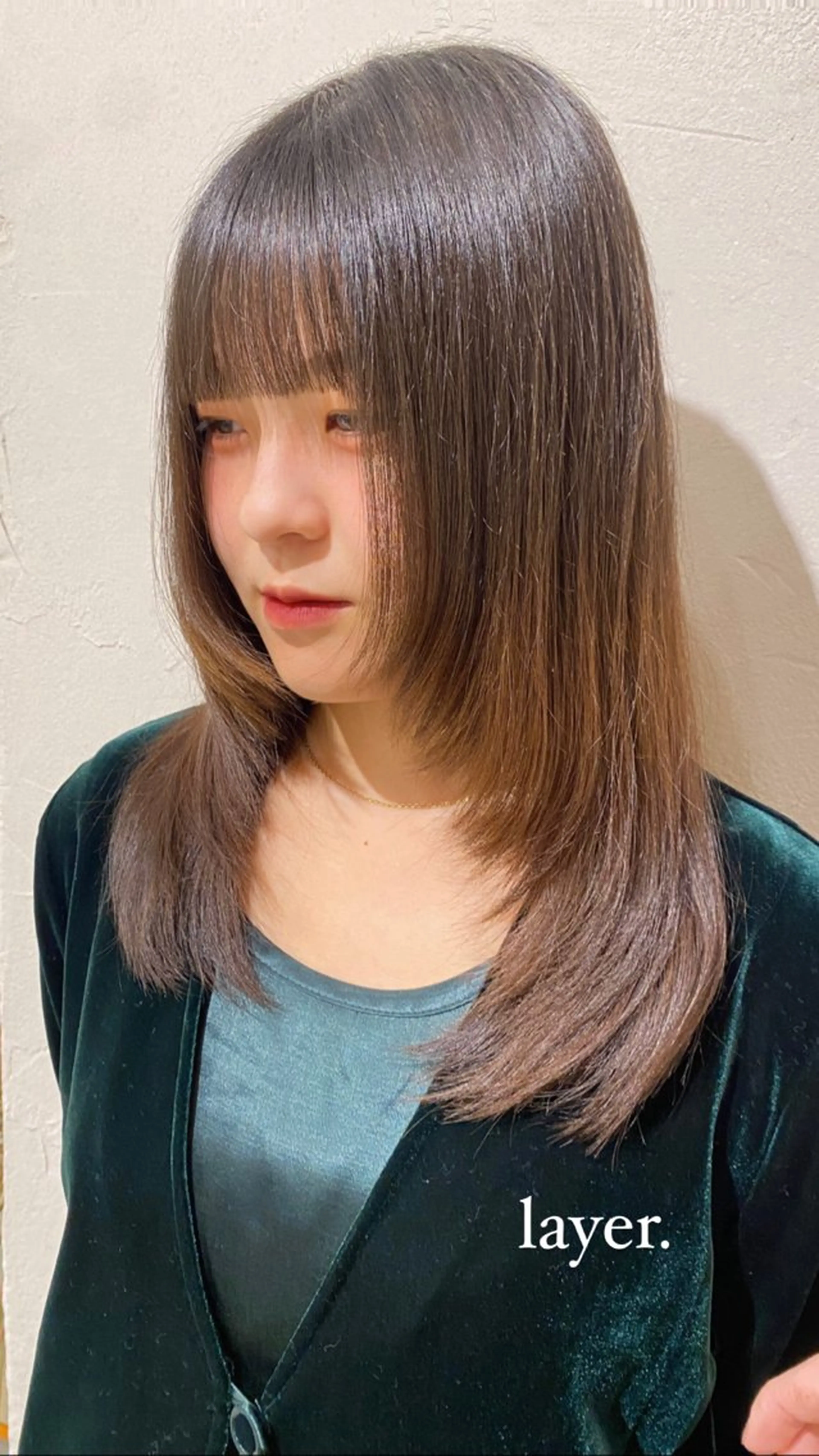 ロング レイヤーカット 綾香 /透明感カラーのヘアスタイル