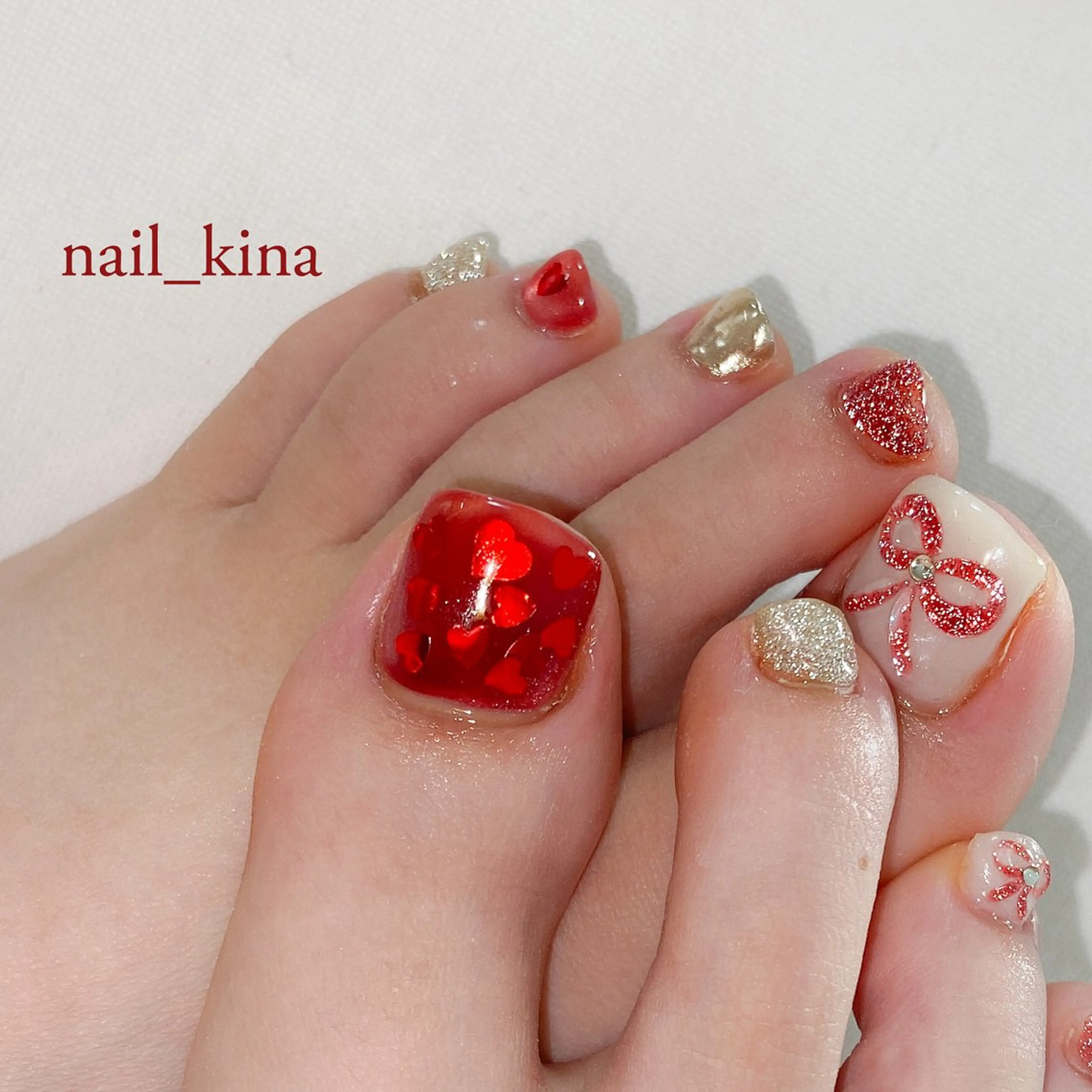 ネイル フラッシュネイル フットネイル ハート マグネットネイル ミラーネイル フットネイル nail_ kinaのネイルデザイン