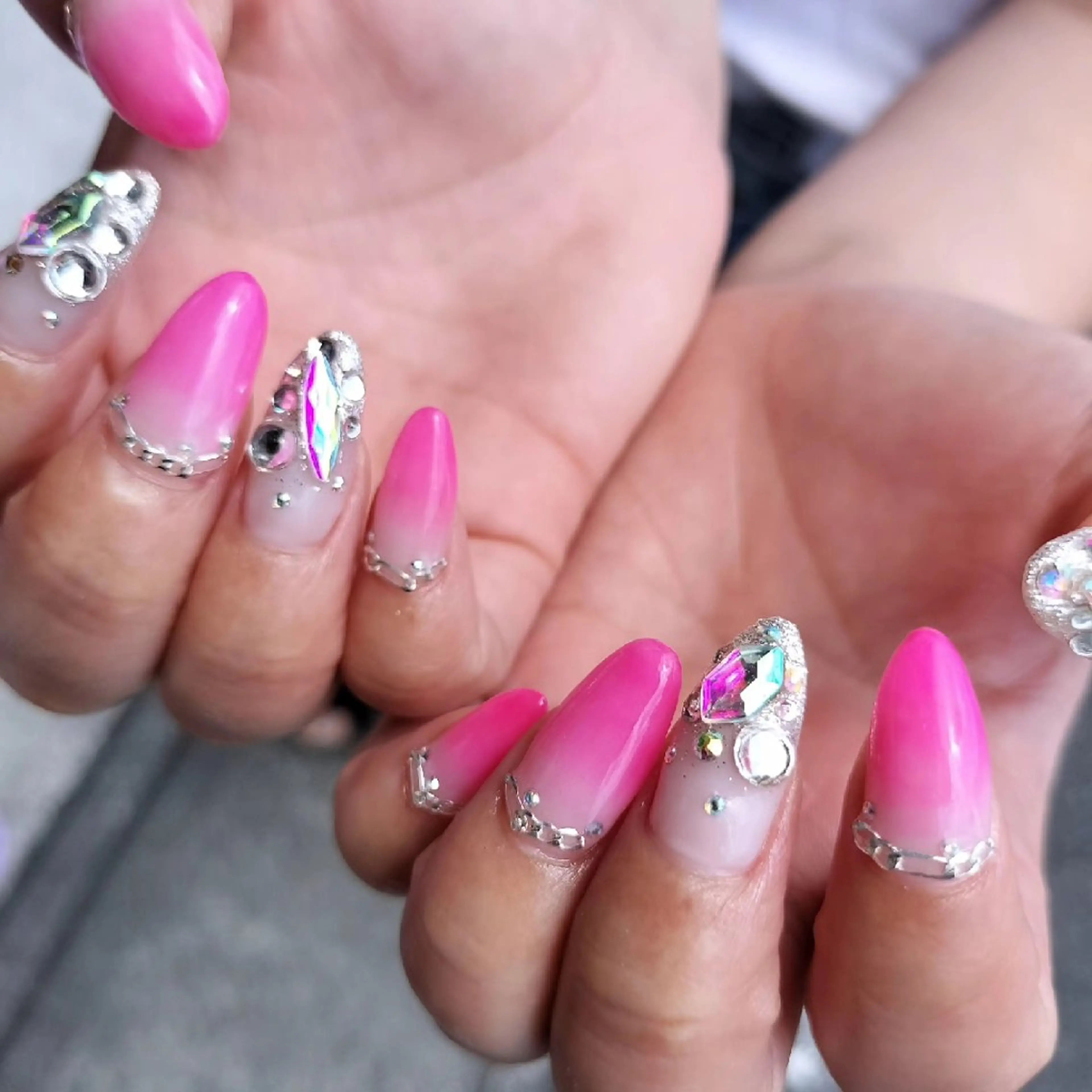 ネイル rokunana 佐野のネイルデザイン