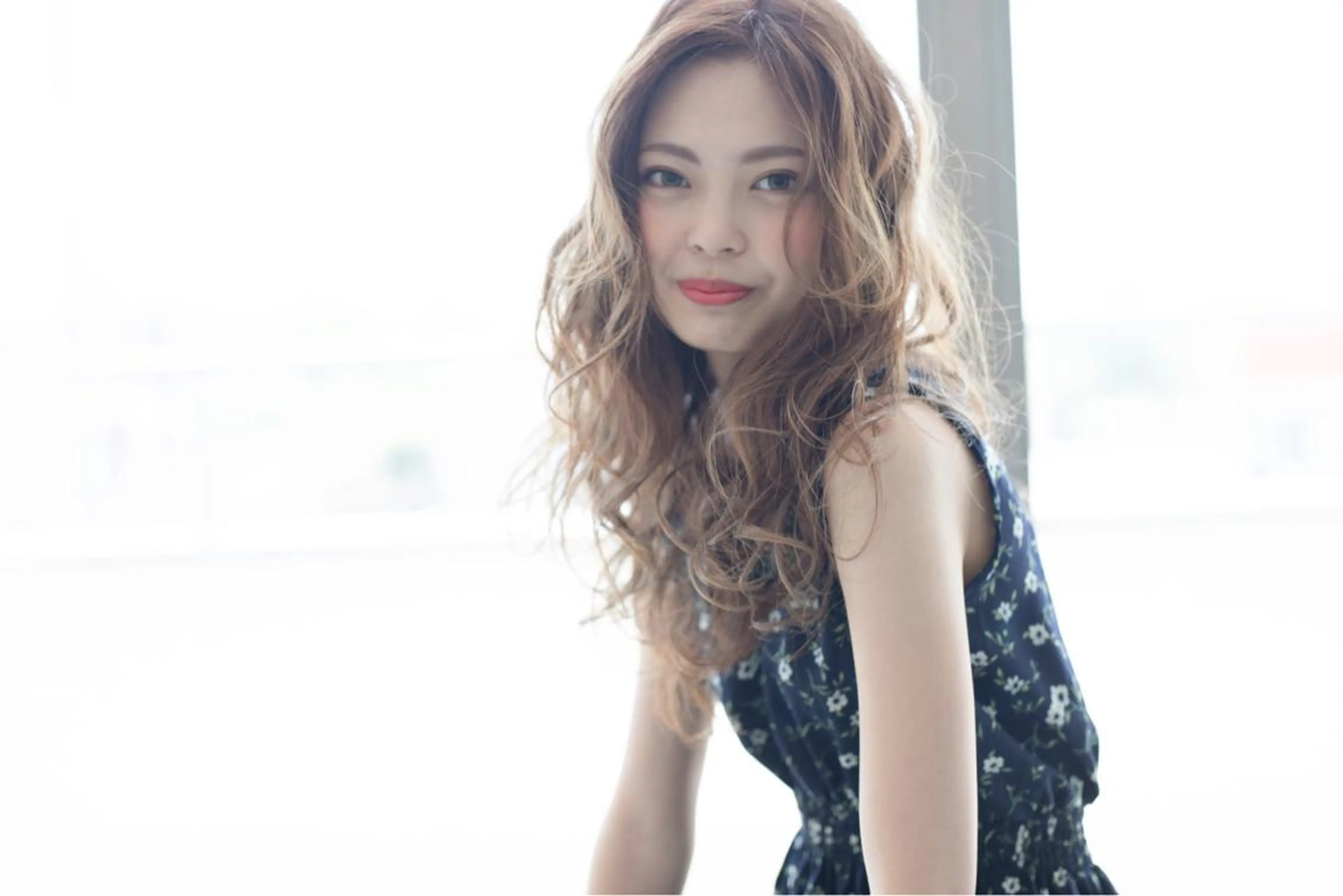 セミロング カラー フリーランス【Chill-hus】所属・小野 和摩のヘアスタイル