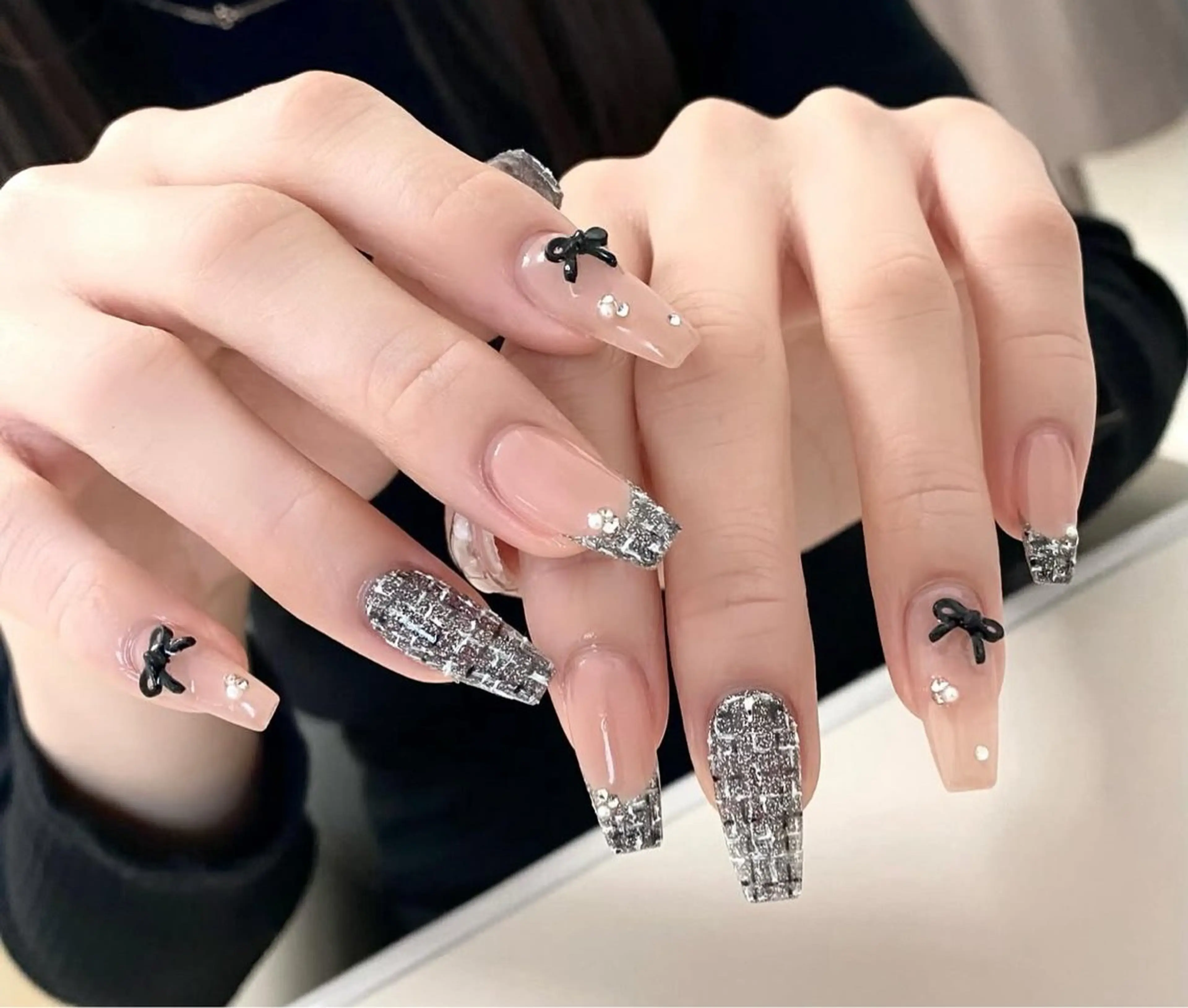ネイル フレンチネイル ジェルネイル ガラスフレンチ ハロウィン ハート ハンドネイル H.baby Nail Salonのネイルデザイン