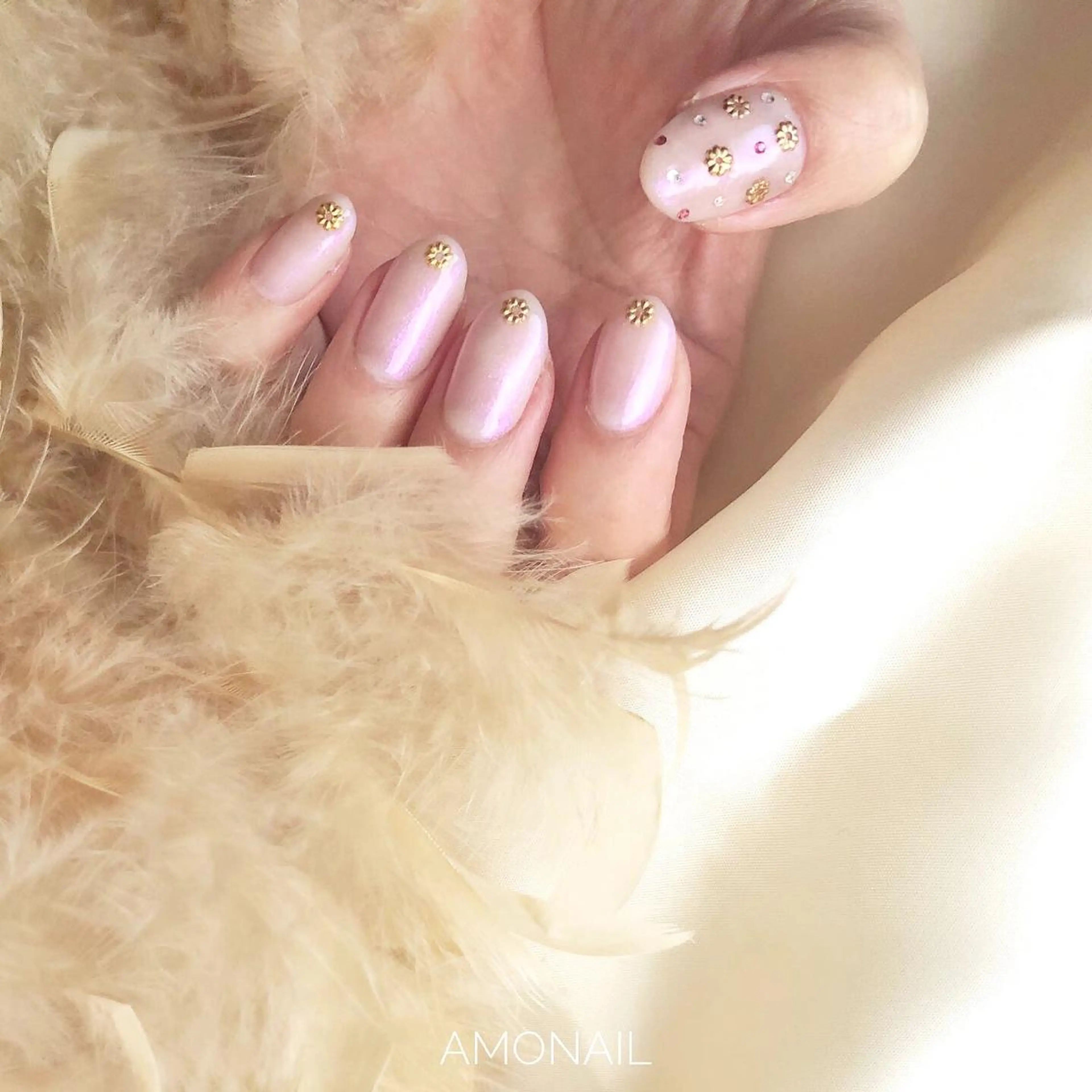 ネイル アートネイル ジェルネイル キラキラネイル おそろいネイル ニュアンスネイル ハンドネイル 唐笠 祥子のその他イメージ