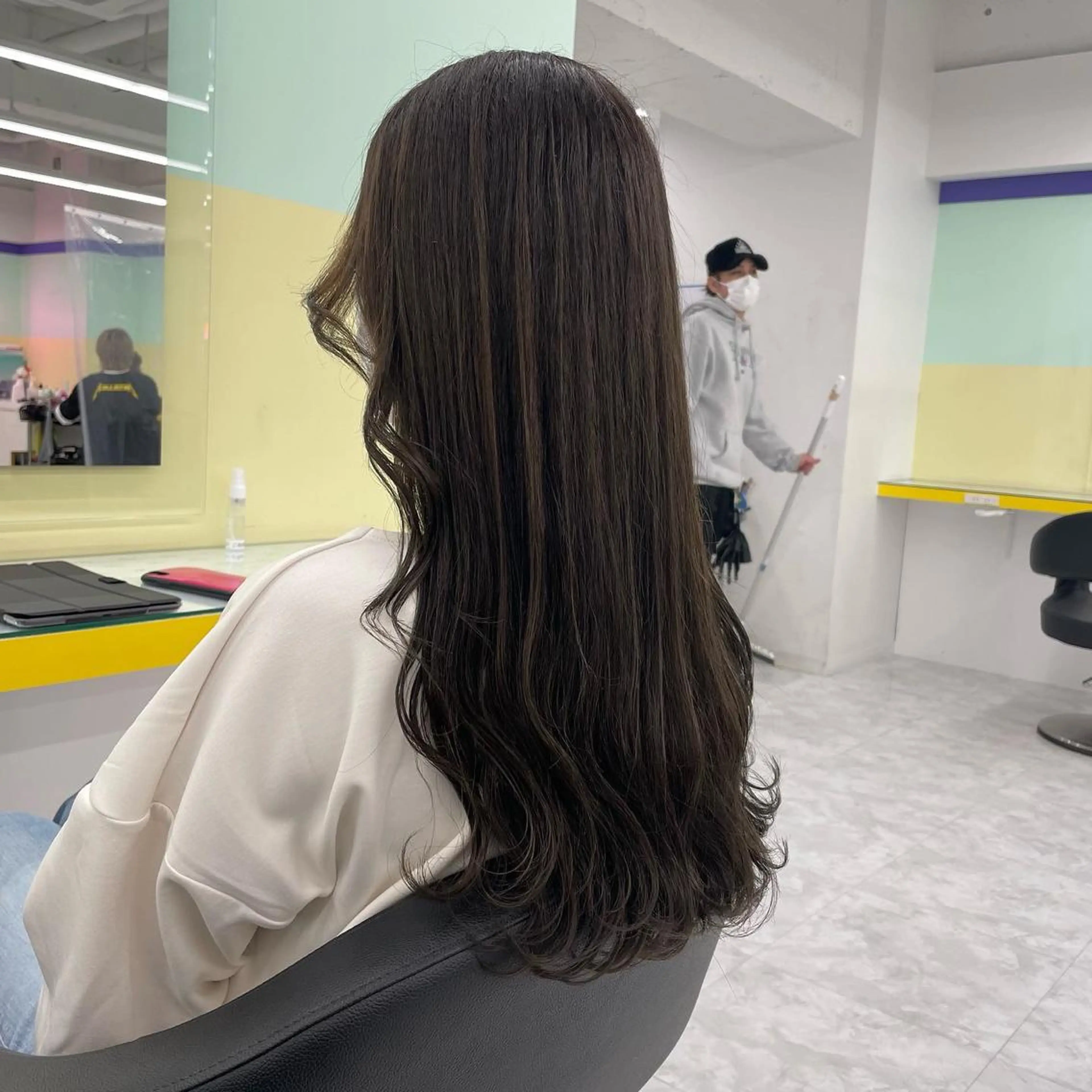 セミロング カラー ヘアアレンジ アイブロウ カット ヘアカラー トリートメント 💕透明感暗髪💕 りくのヘアスタイル