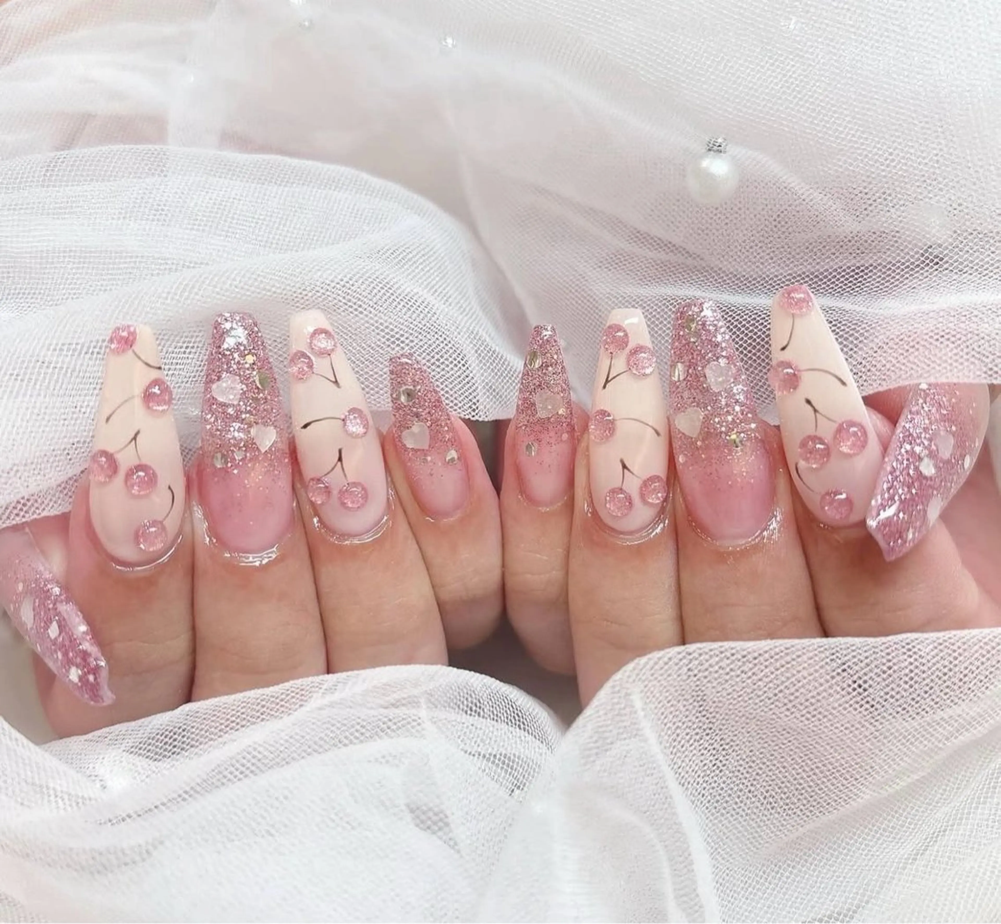 ネイル Raviy福岡店所属・Akari ♡のネイルデザイン