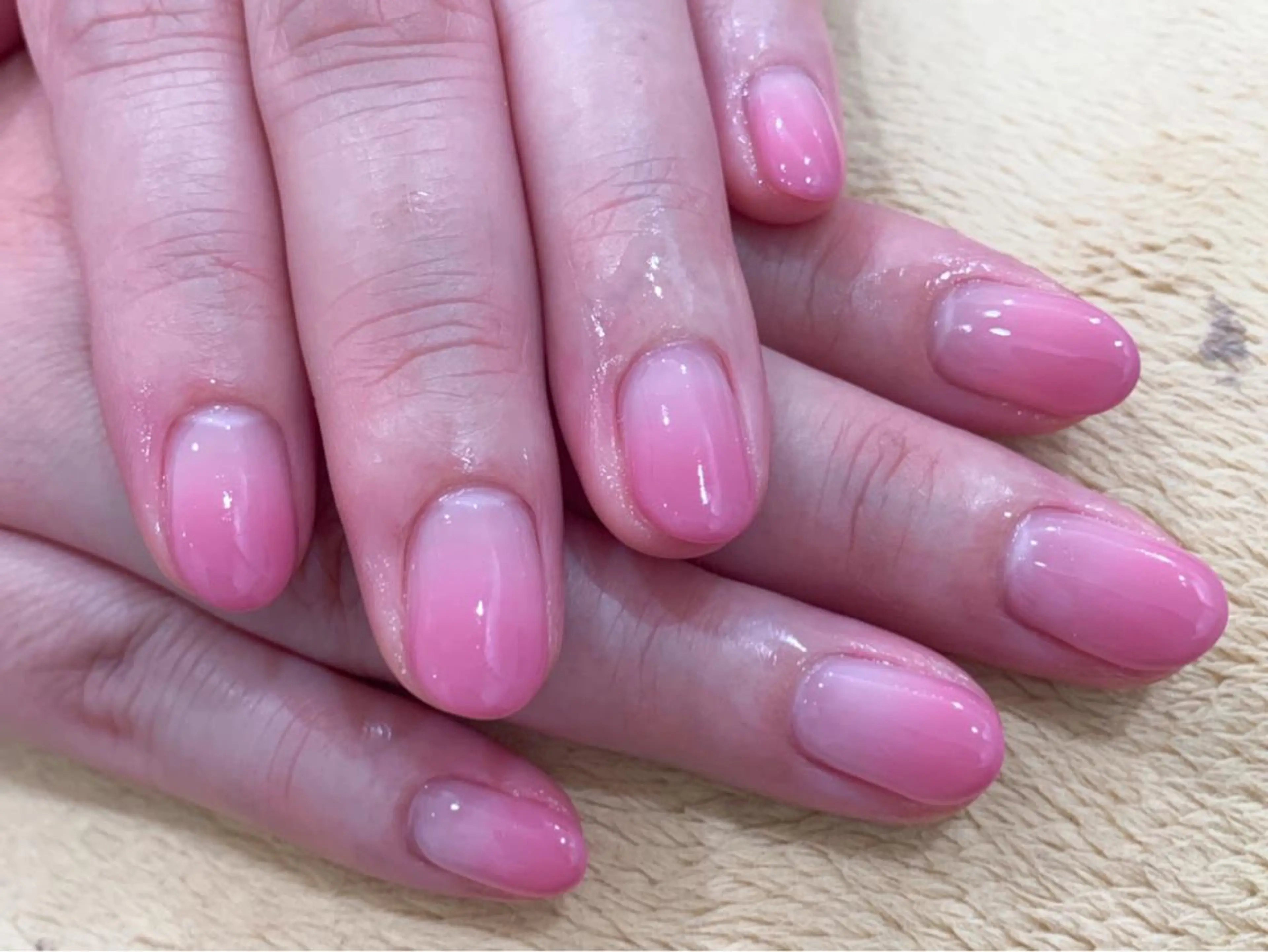 ネイル グラデーション ピンク ハンドネイル 中川 愛理のその他イメージ