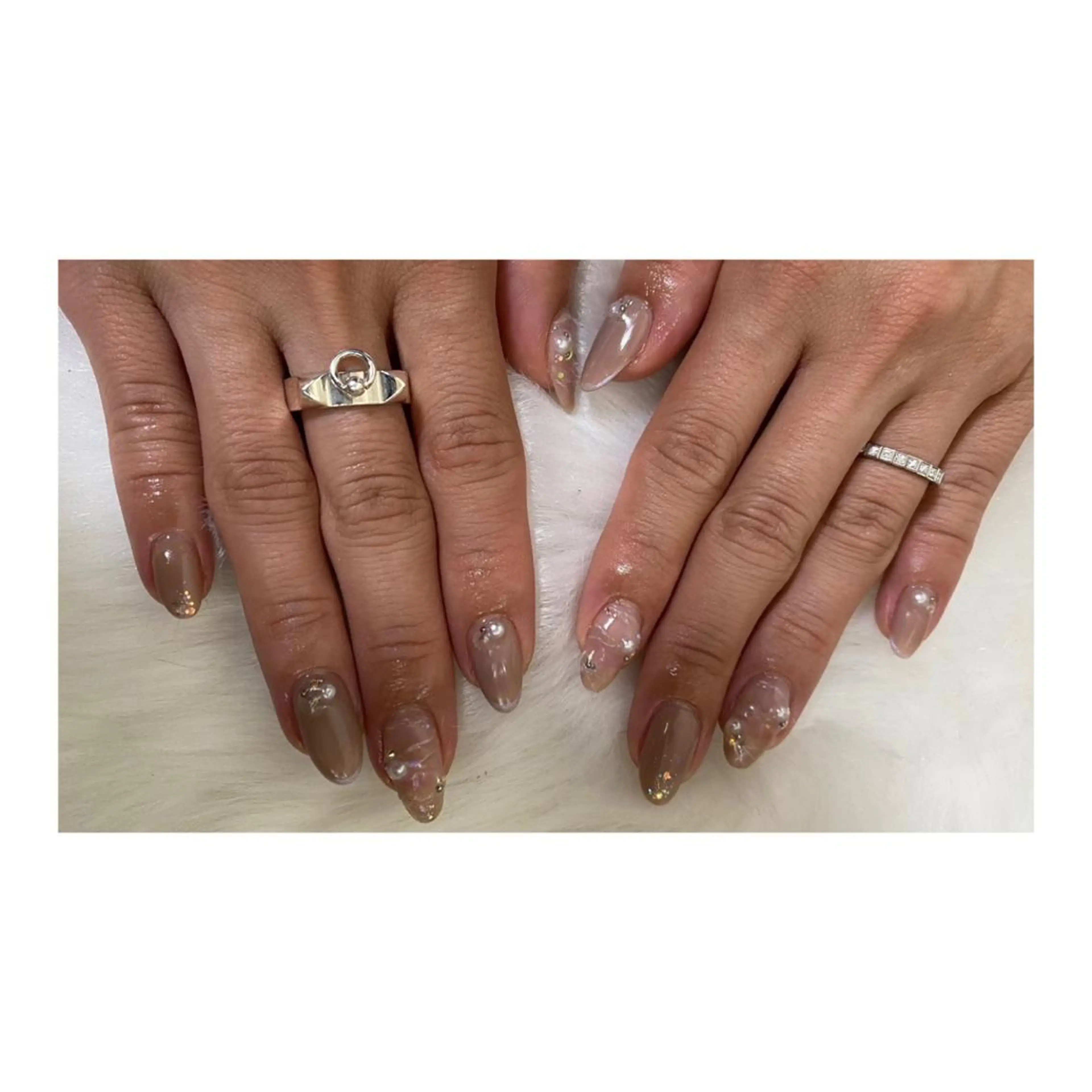 ネイル ブライダルネイル ハンドネイル M nail 個人サロン𓆉♥︎のネイルデザイン