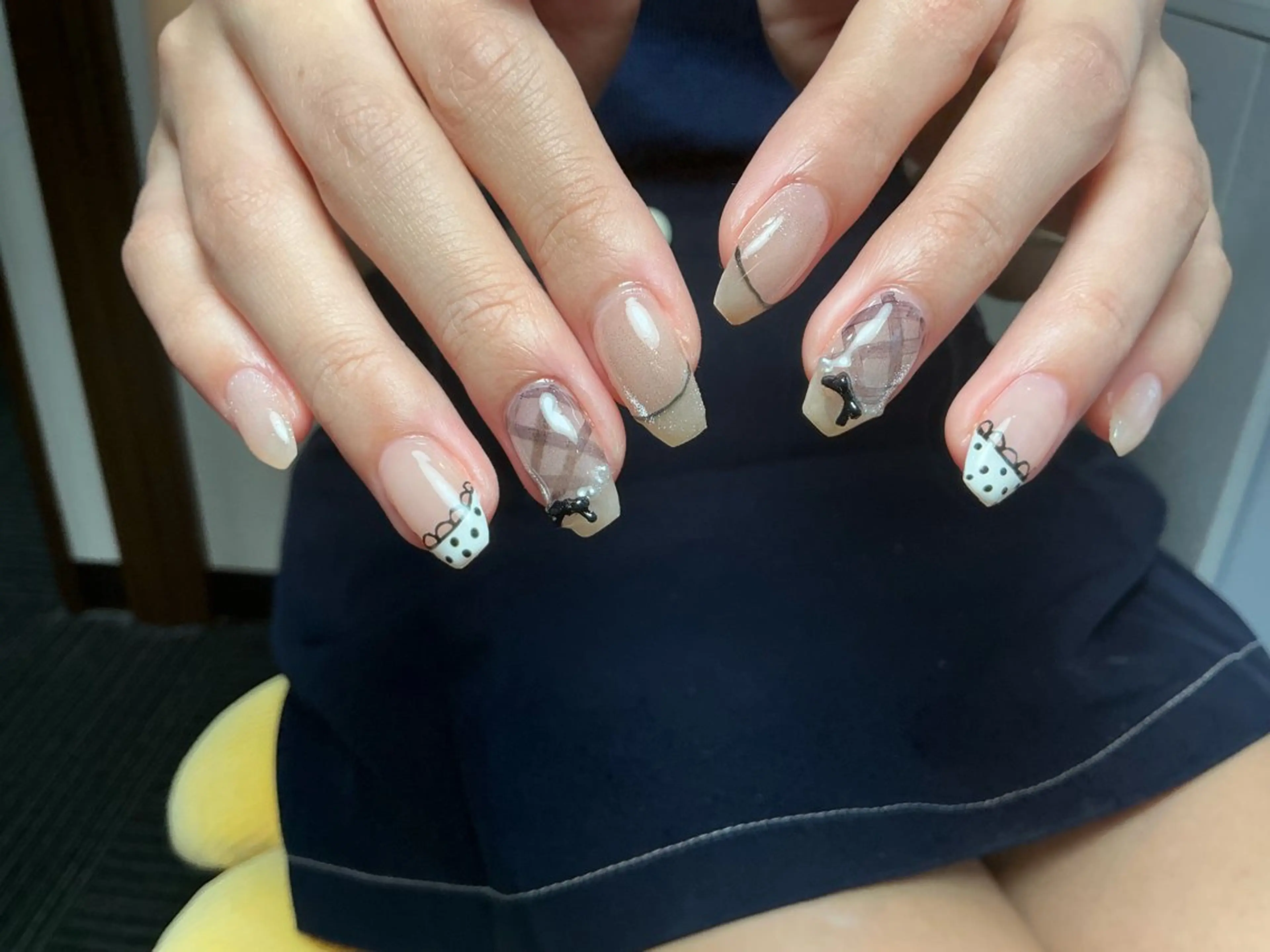 ネイル オーロラネイル チークネイル 長さ出し フットネイル フレンチネイル ハンドネイル J&C Nail Salon吉祥寺所属・YU KIのネイルデザイン