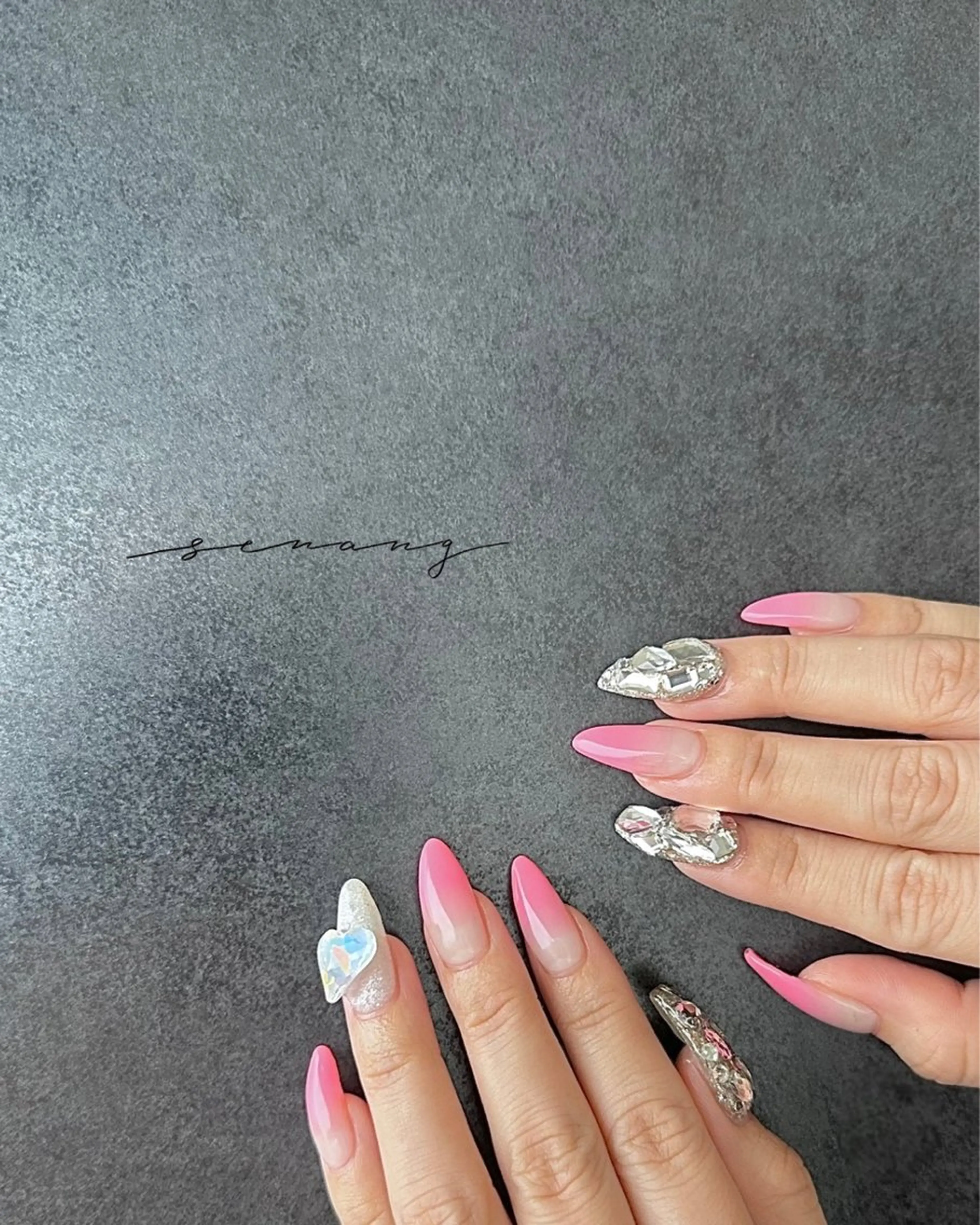ネイル グラデーション ハンドネイル senang所属・senang nailのネイルデザイン