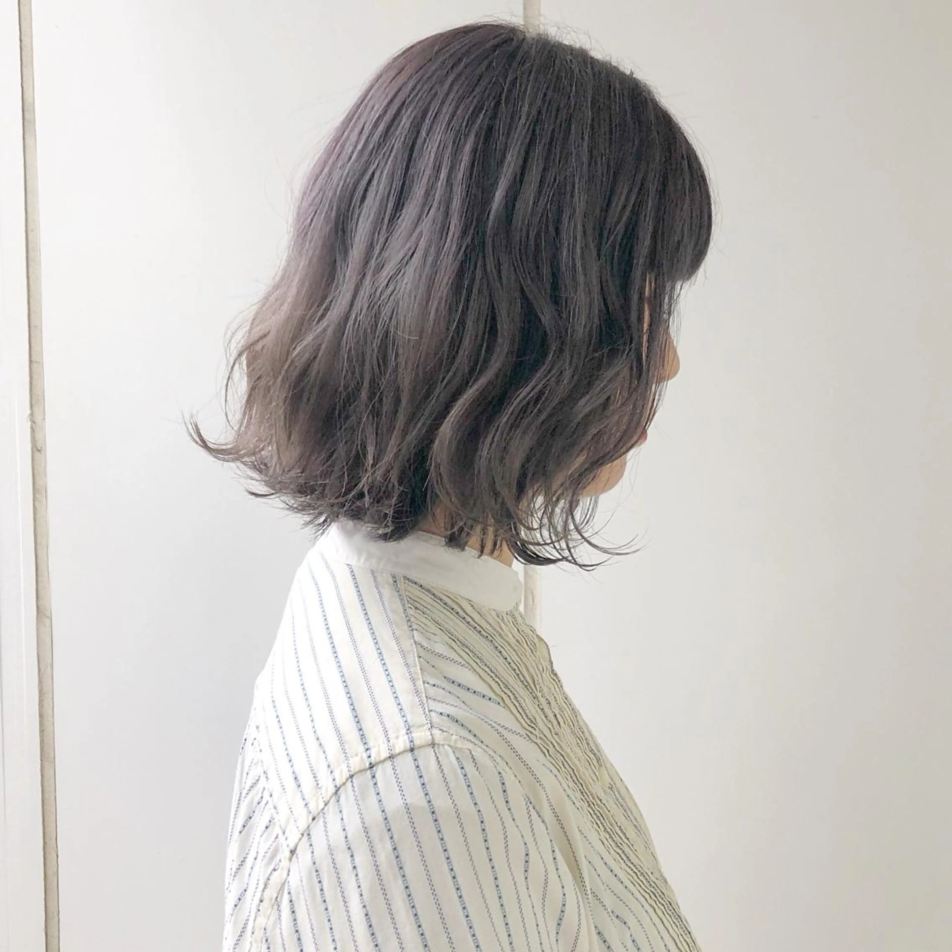 ミディアム カラー 透明感カラー ダブルカラー グレージュ ラベンダーカラー ラベンダーグレージュ 榎園 由美のヘアスタイル