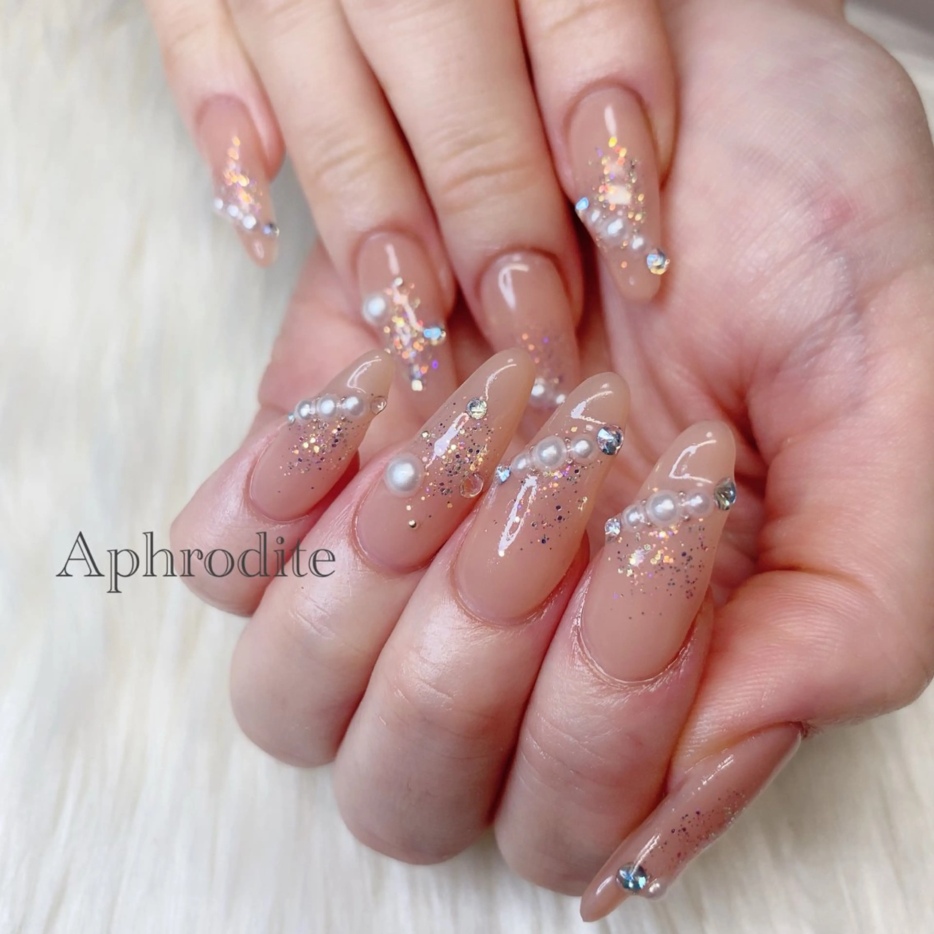 ネイル Aphrodite パラジェル認定サロンのネイルデザイン