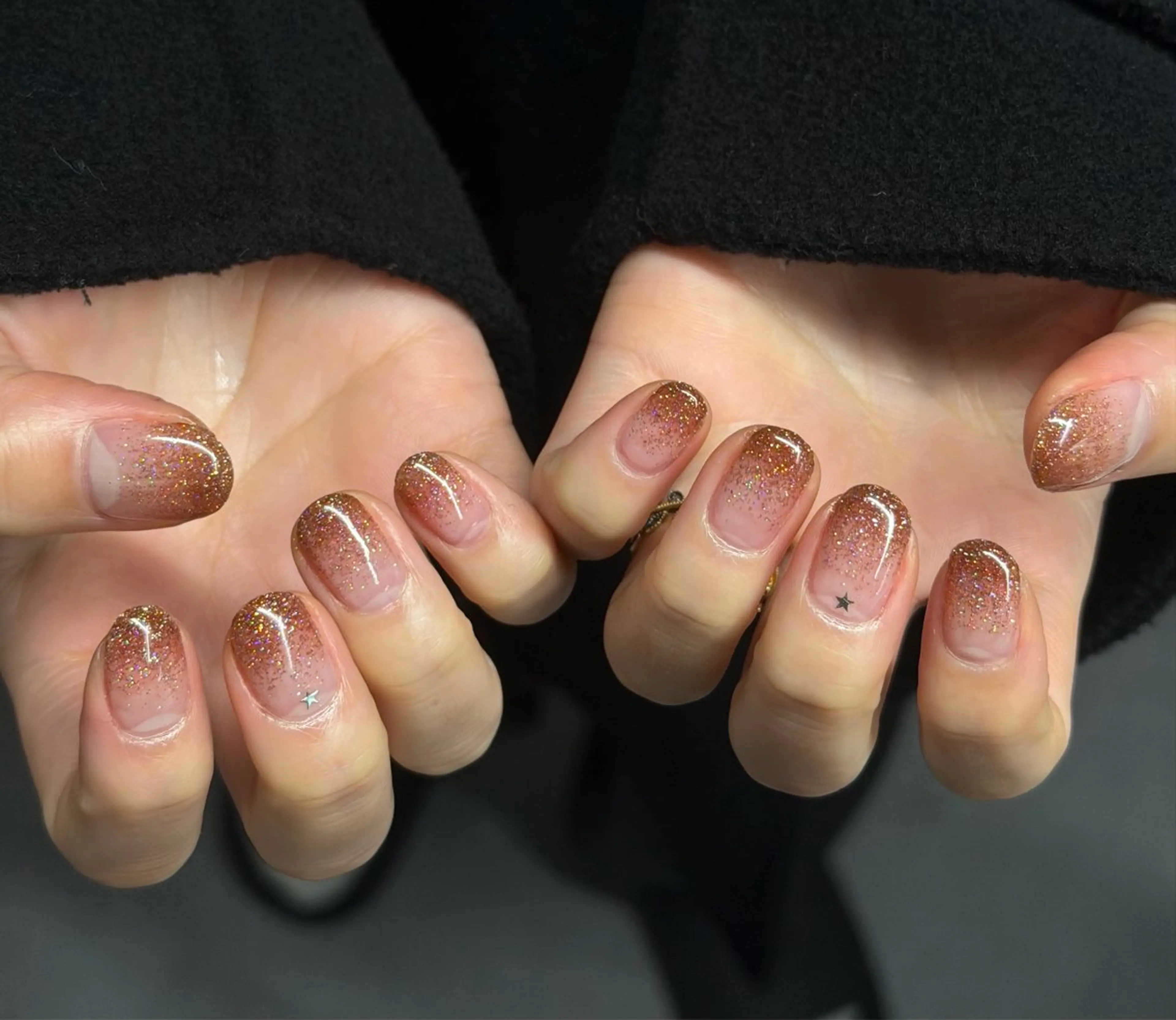 ネイル ラメ(グリッター) ハンドネイル mori yuina ┆͓̽ NUDGEのネイルデザイン