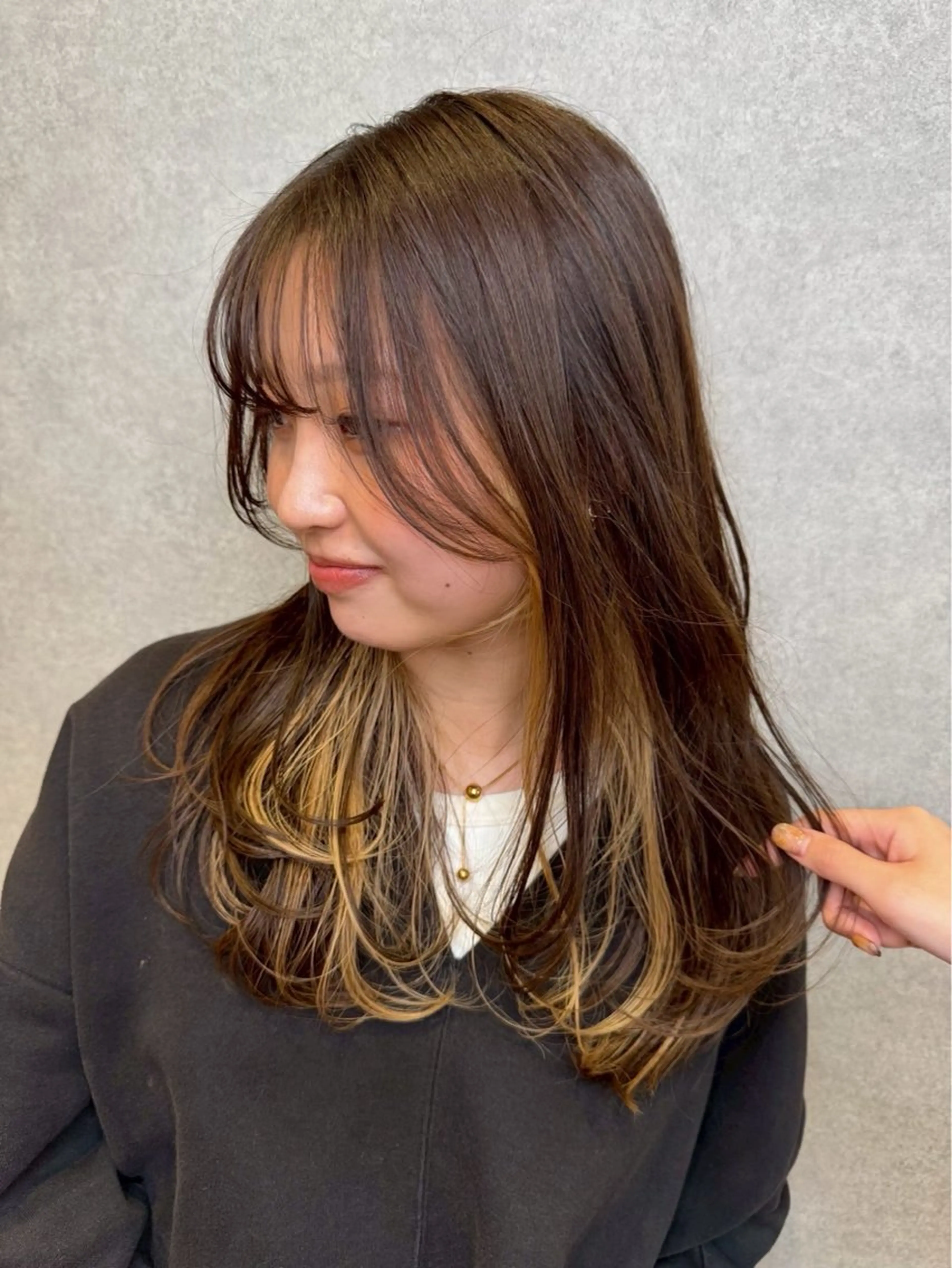 ロング ヘアカラー カラーモデル𓍲艶感 🫧秋積日向のヘアスタイル