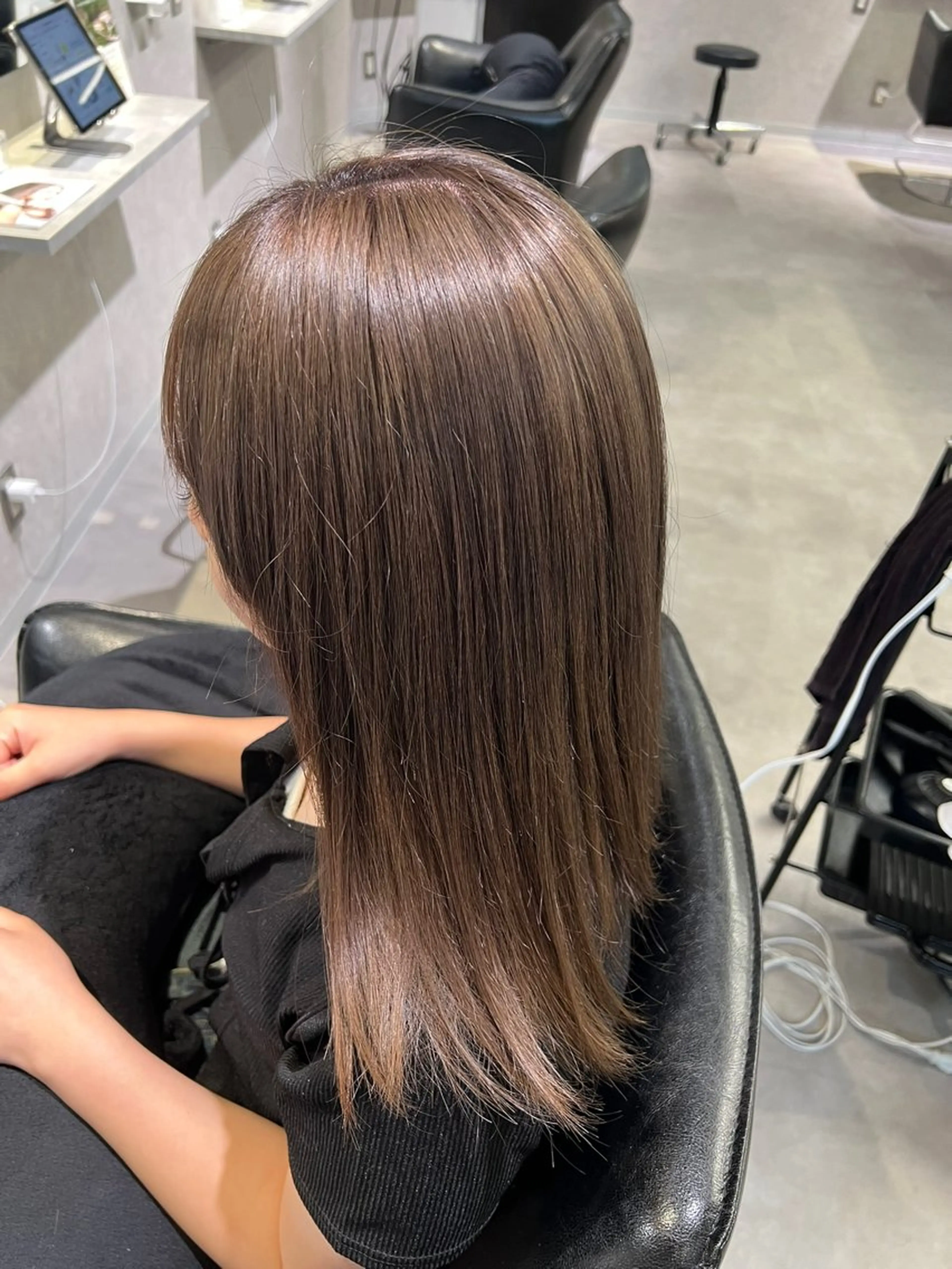 セミロング カラー ベージュカラー ショコラベージュ 透明感カラー ヘアカラー SOL あづきのヘアスタイル
