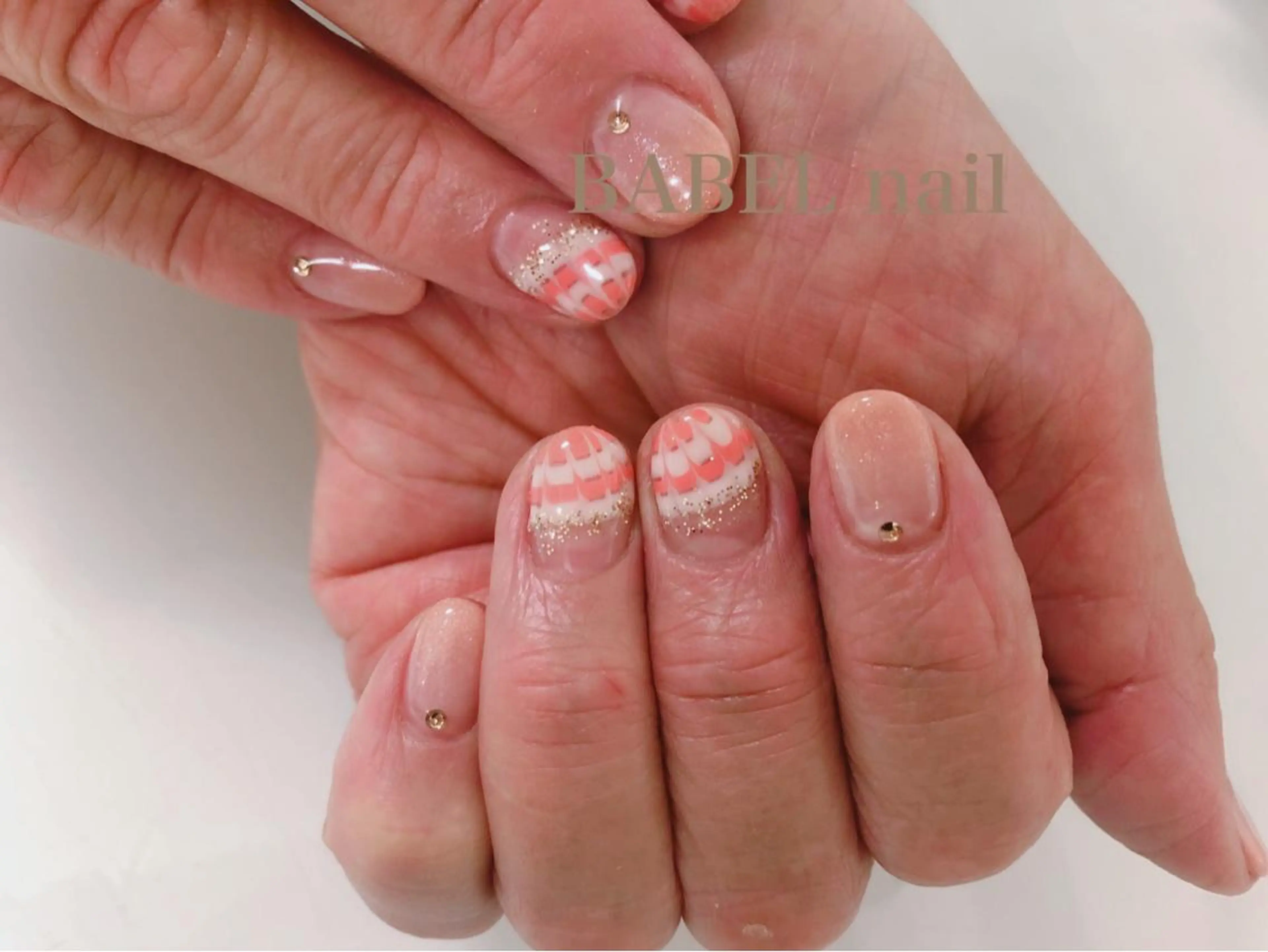 ネイル ピーコックネイル 春ネイル BABELバベル所属・江戸川橋✨BABEL 【バベル】大人可愛いのネイルデザイン