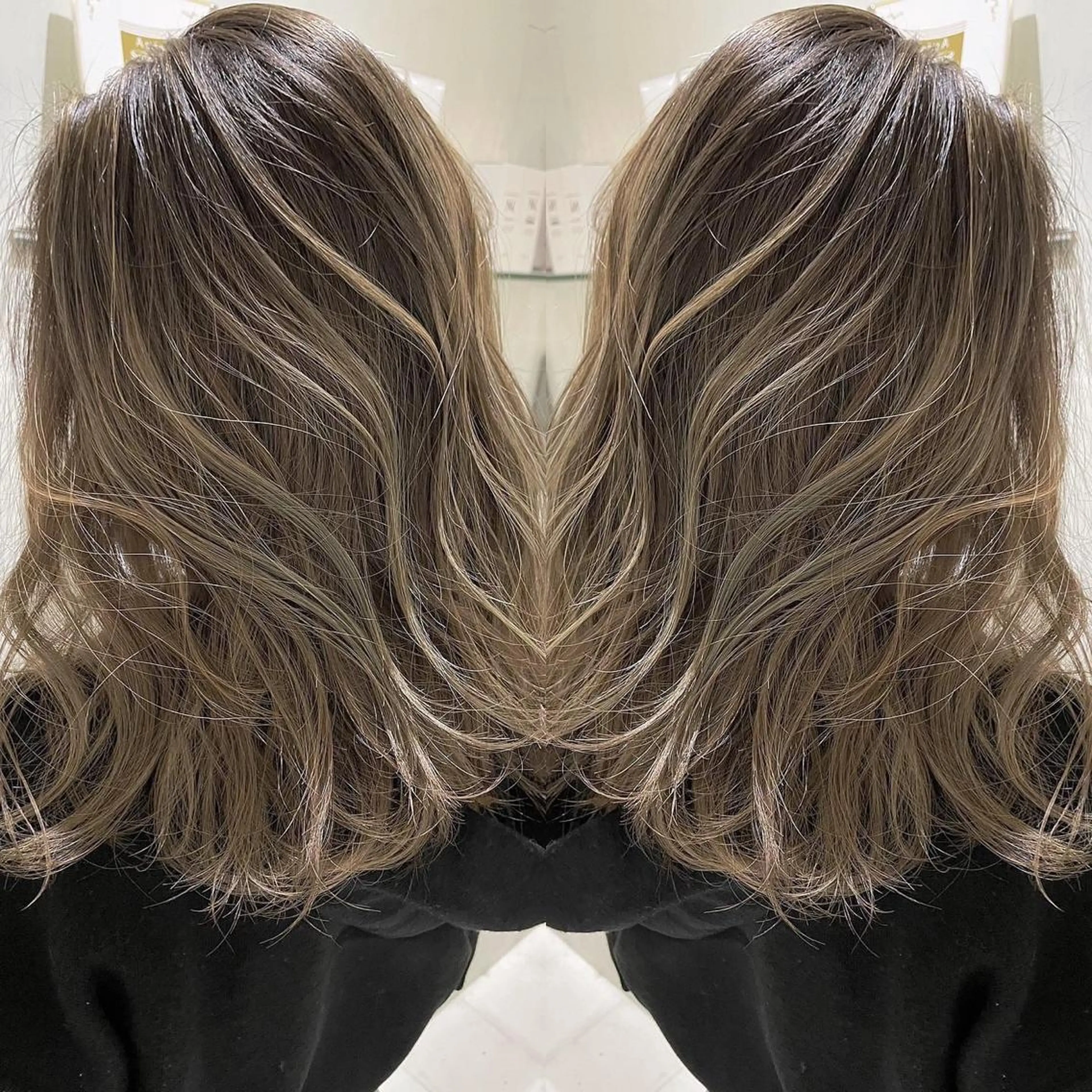 ミディアム カラー アッシュ ベージュカラー 外国人風カラー レイヤーカット ヘアカラー トリートメント 河合秀明/ハイライト /インナーカラーのヘアスタイル