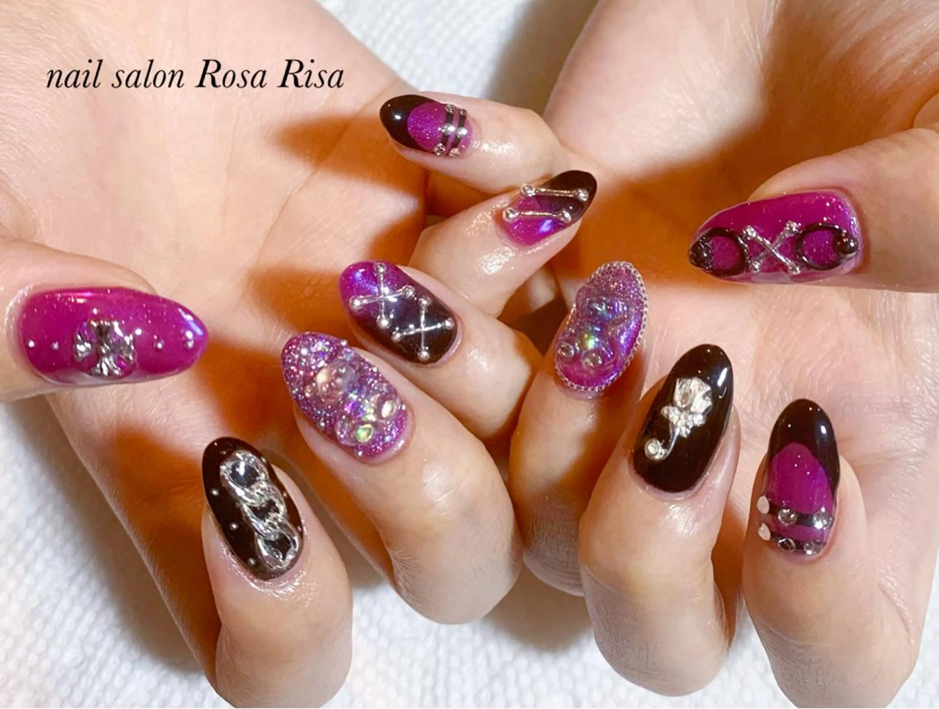 セミロング ネイル ハンドネイル ネイルスタジオ シェイクユアハンズのネイルデザイン