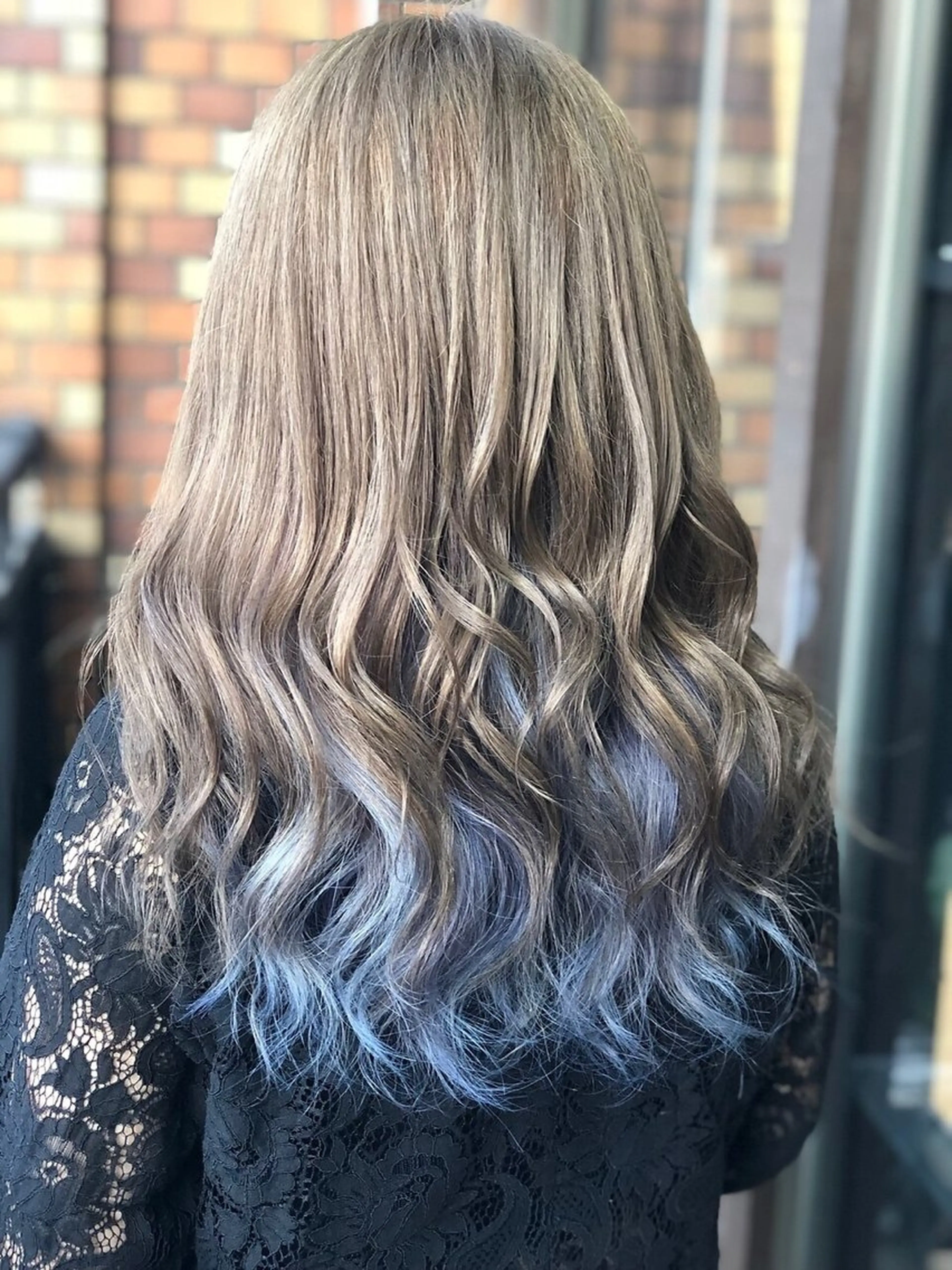 ロング カラー ブリーチ ダブルカラー グラデーションカラー ハイライトカラー インナーカラー ヘアカラー みらい🖤ブリーチ 縮毛矯正モデル募集のヘアスタイル