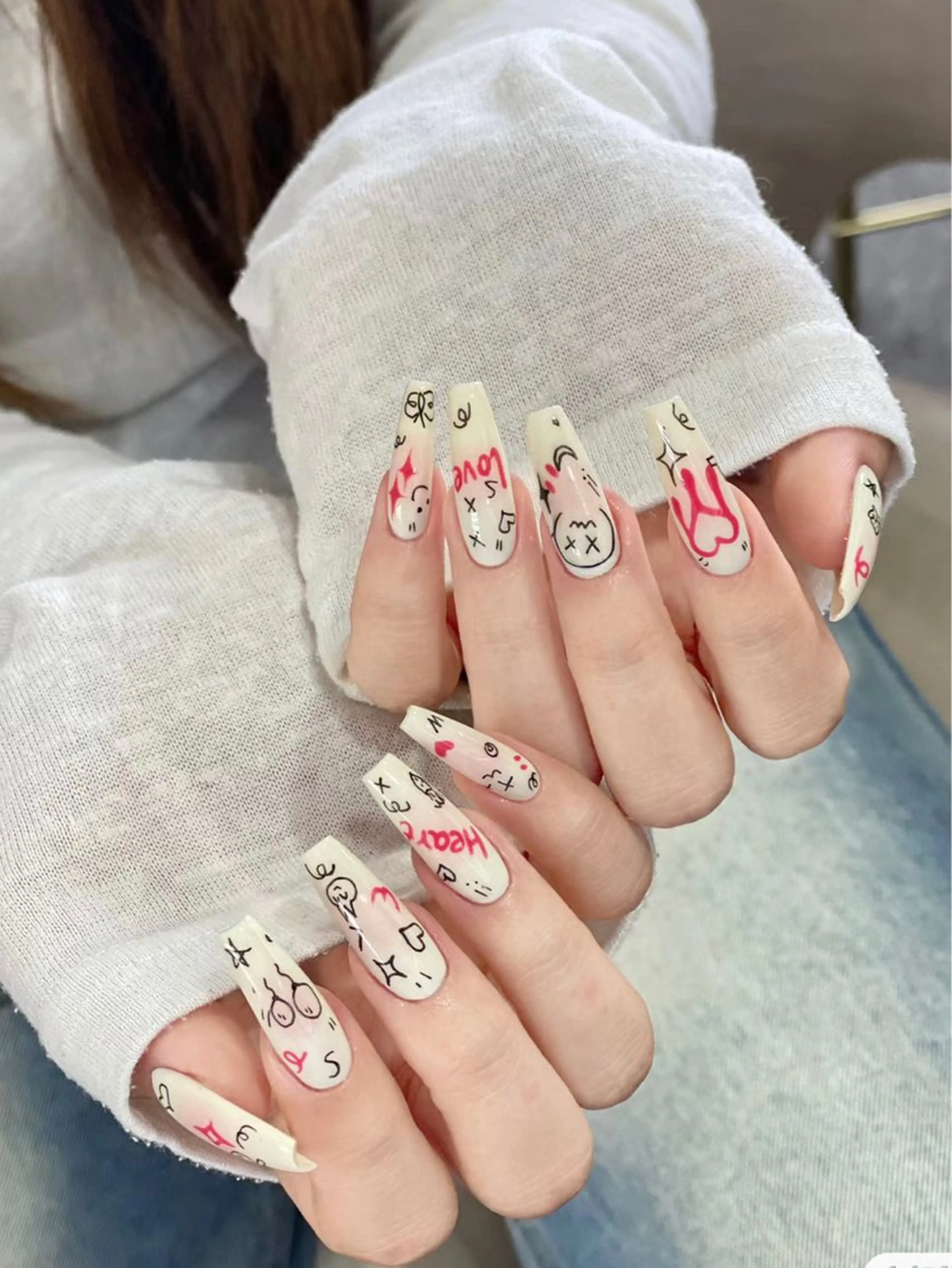 ネイル ハンドネイル ハンドケア ネイル＆アイラッシュ ∩_∩アオイのネイルデザイン