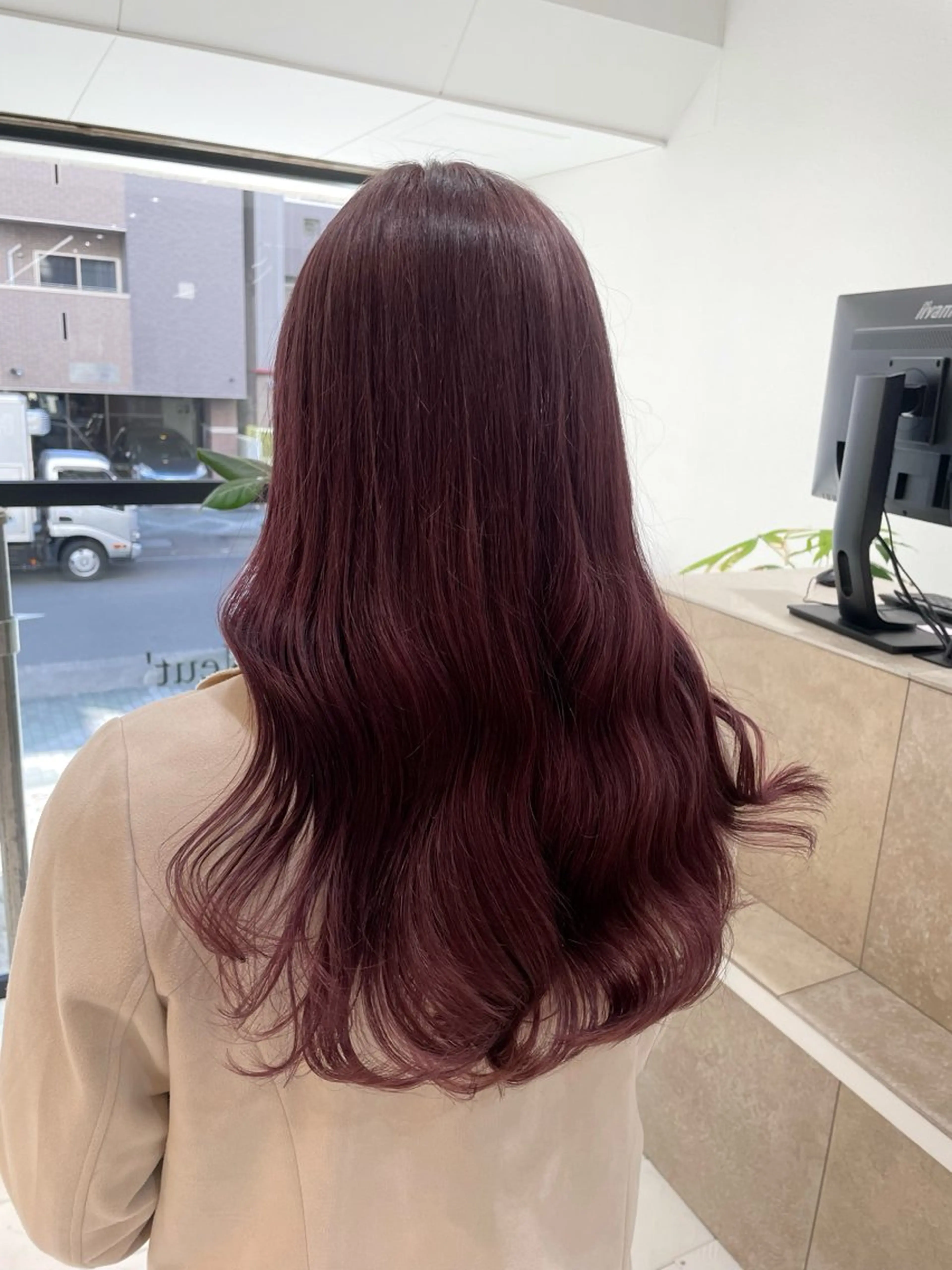 セミロング カラー ブリーチ ダブルカラー 暖色カラー🍒 ケアブリーチ/akiのヘアスタイル
