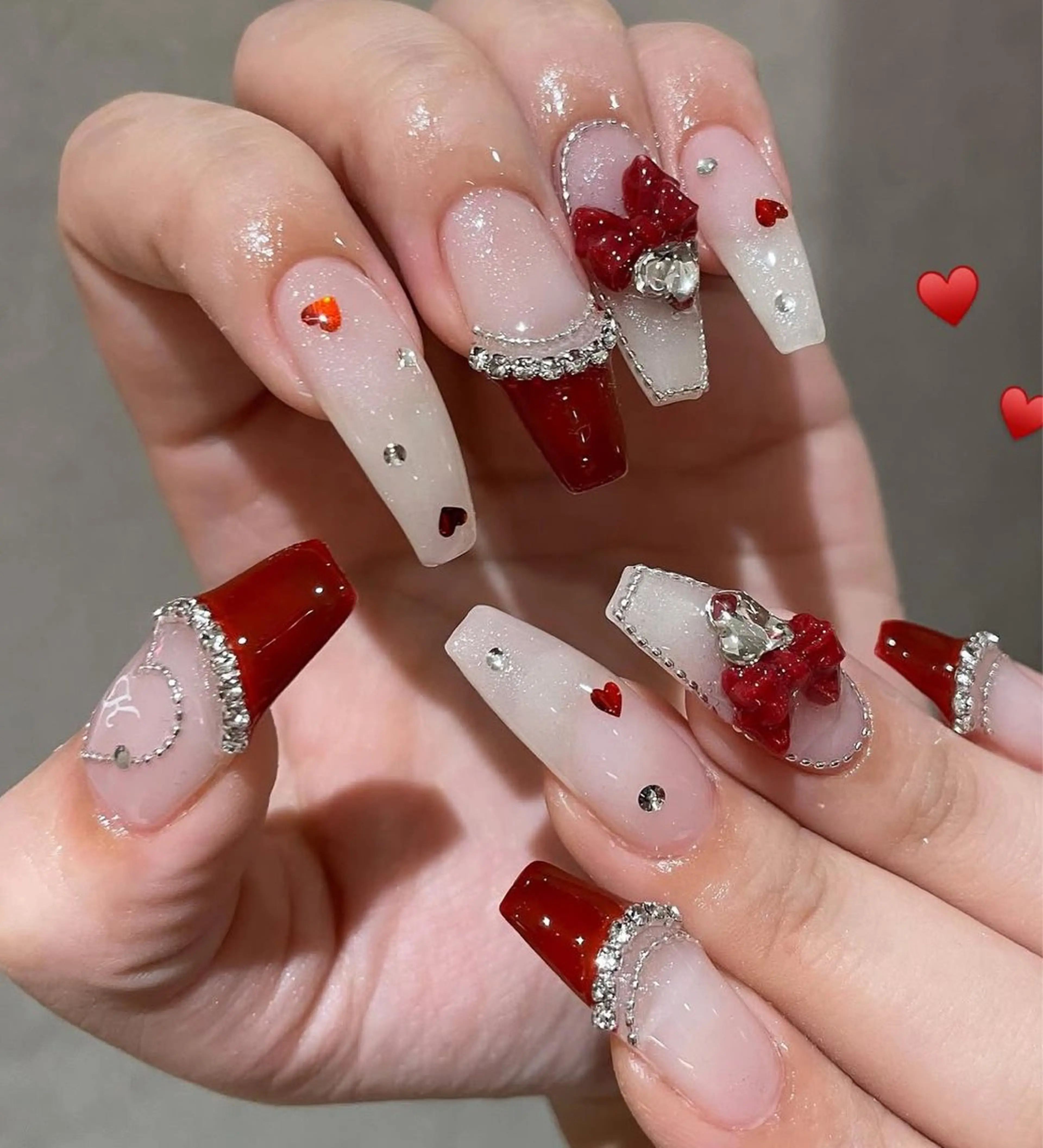 ネイル アートネイル フラワーネイル フレンチネイル ジェルネイル グラデーション ハンドネイル Ryunail所属・Ryu Nail NekoChanのネイルデザイン