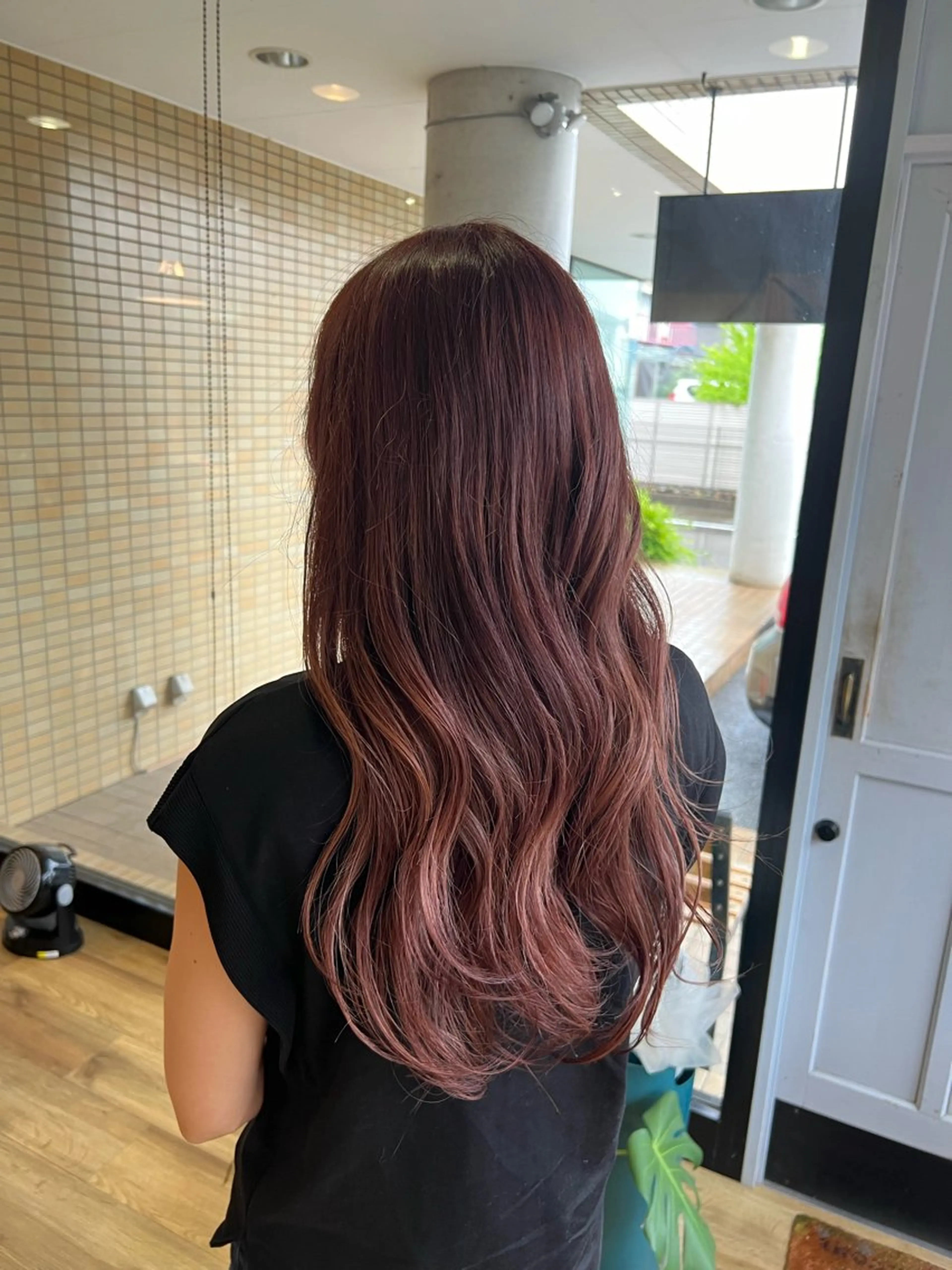 ロング カラー ピンクカラー バイオレットカラー ヘアカラー トリートメント 堀 望美のヘアスタイル