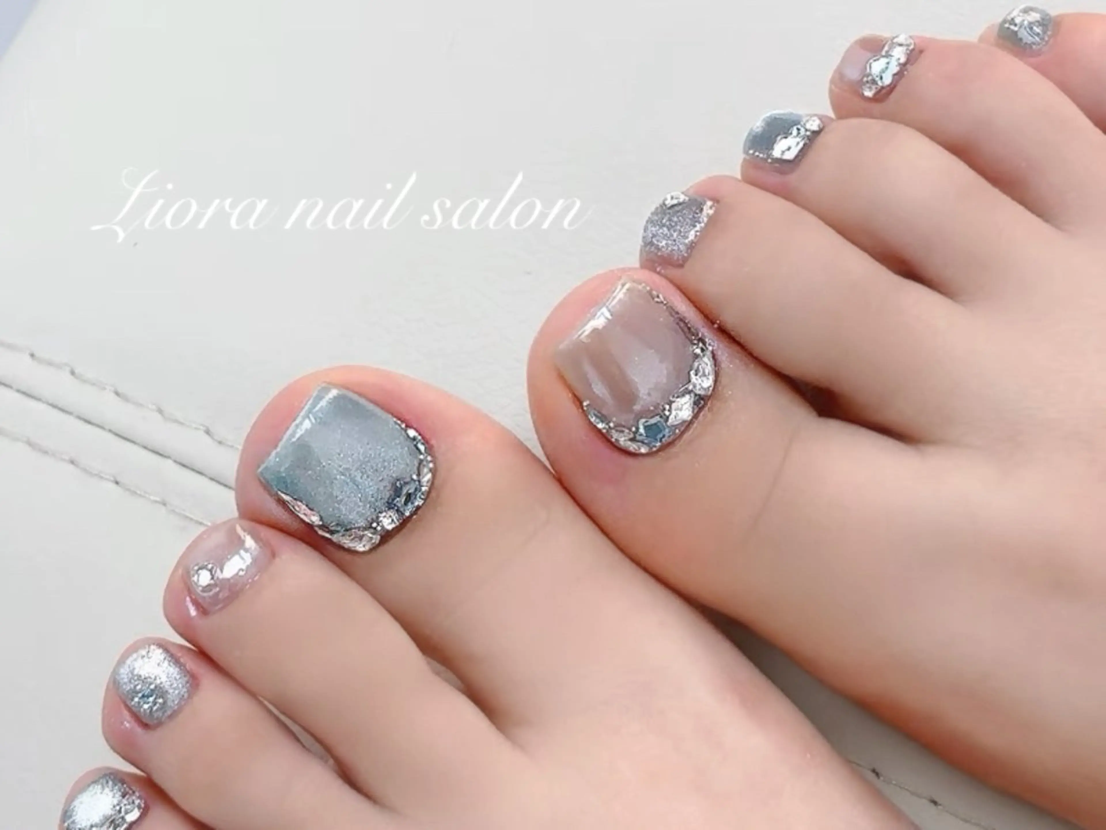 ネイル チークネイル フットネイル フレンチネイル ジェルネイル ガーリー フットネイル Liora ネイルサロン所属・Liora nail salonのネイルデザイン