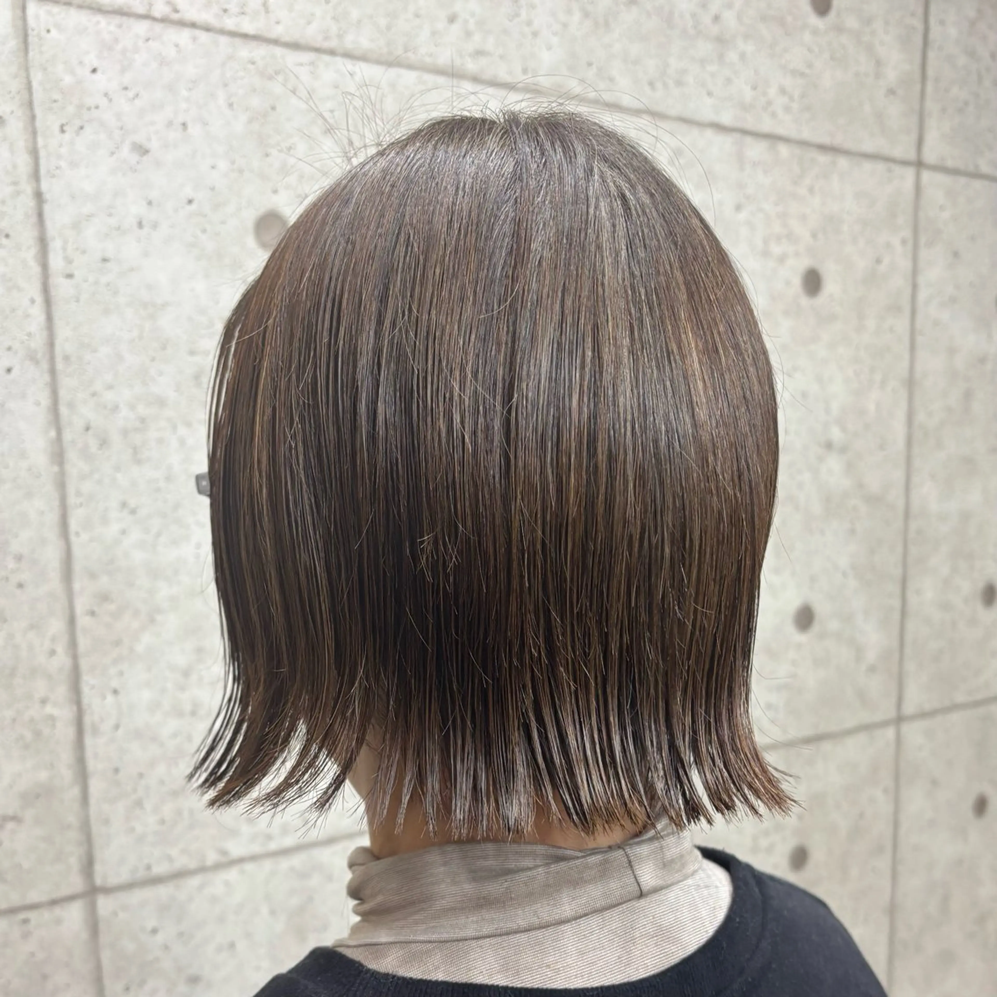 ショート カラー 🧩🤖 Sala 🤖🧩のヘアスタイル