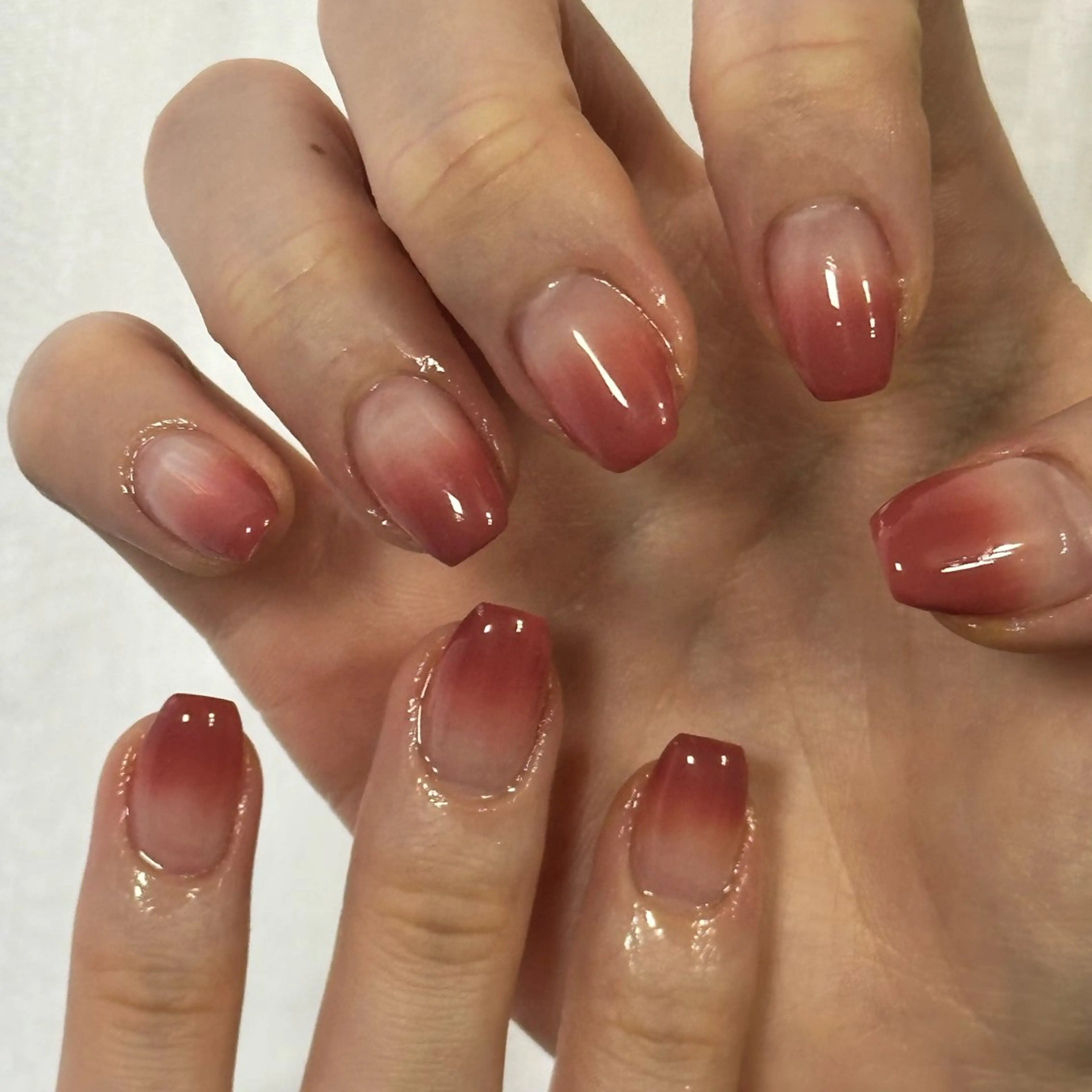 ネイル グラデーション 春ネイル ハンドネイル プライベートサロン hinaのネイルデザイン