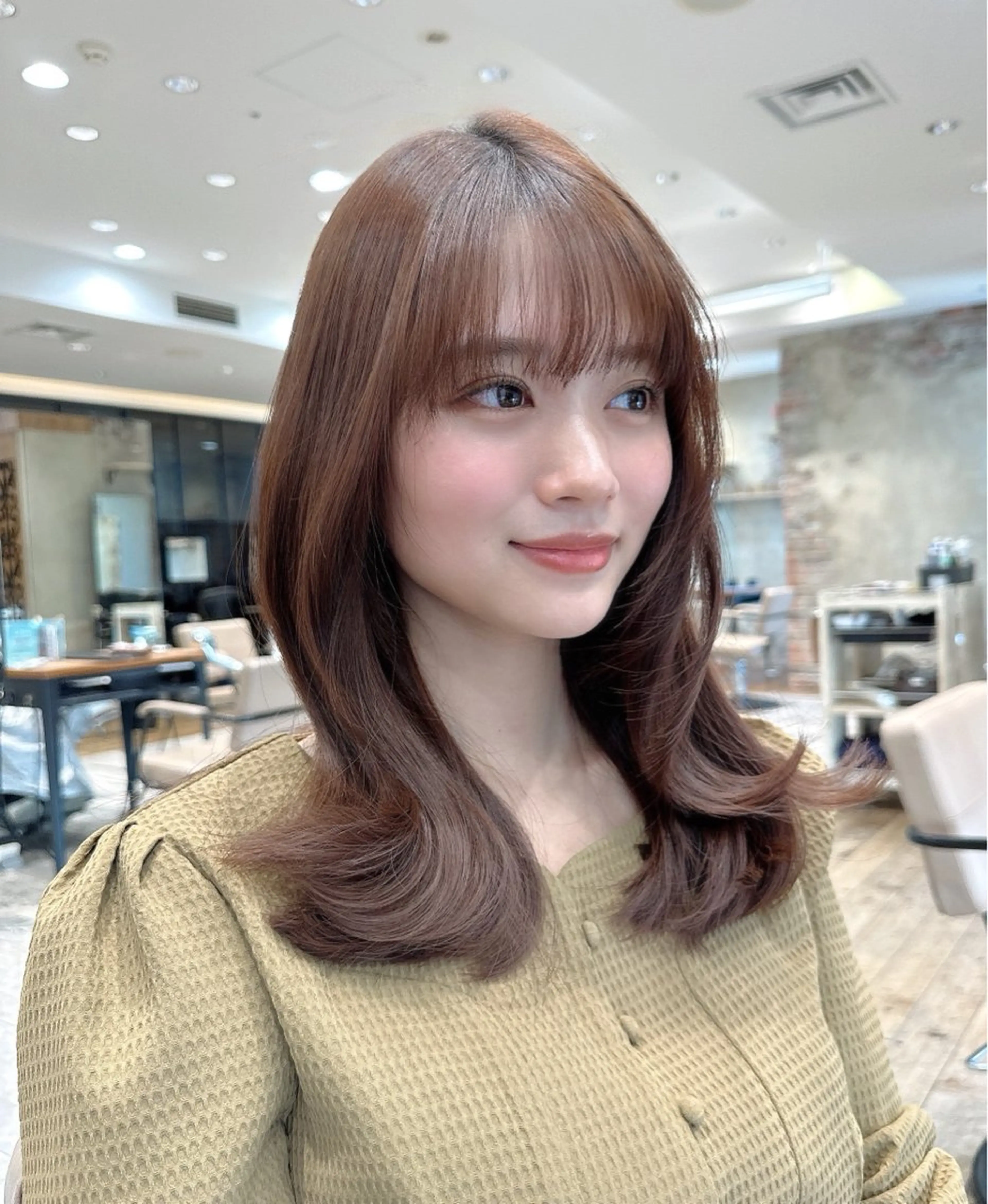 セミロング カラー 透明感カラー 小顔カット トリートメント カット ヘアカラー トリートメント ヘッドスパ 石戸谷　海斗/韓国 レイヤー/艶カラーのヘアスタイル