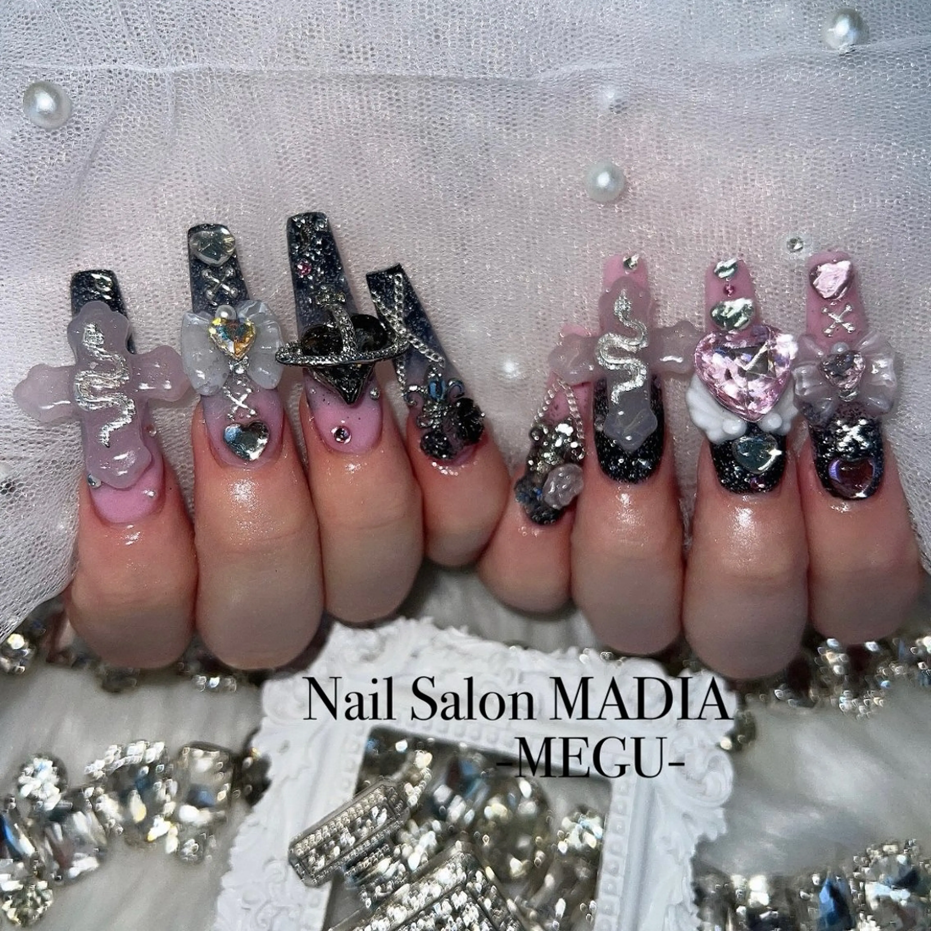 ネイル MADIA藤沢所属・MADIA MEGUのネイルデザイン