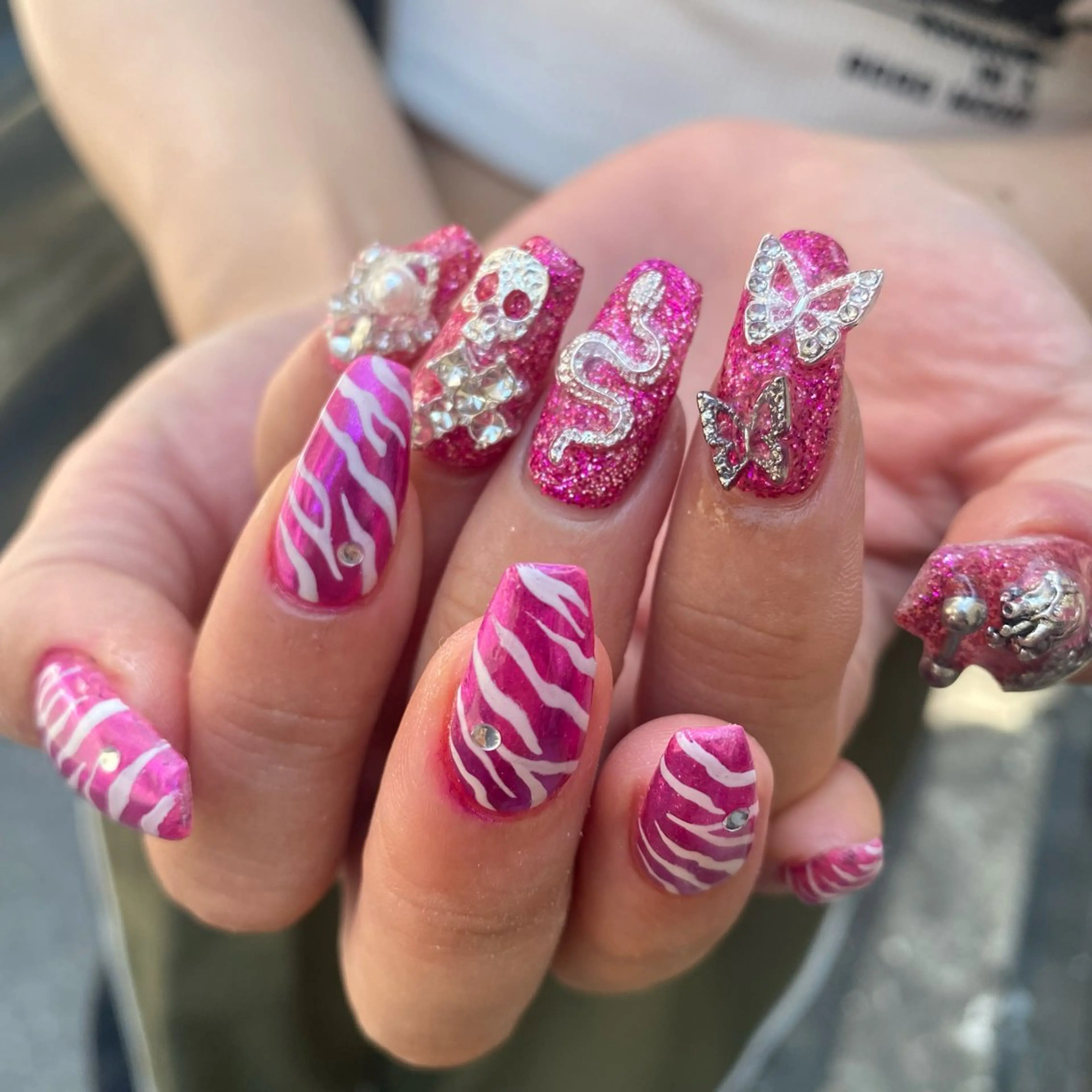 ネイル ハンドネイル フットネイル Nik💖🪽 nailのネイルデザイン