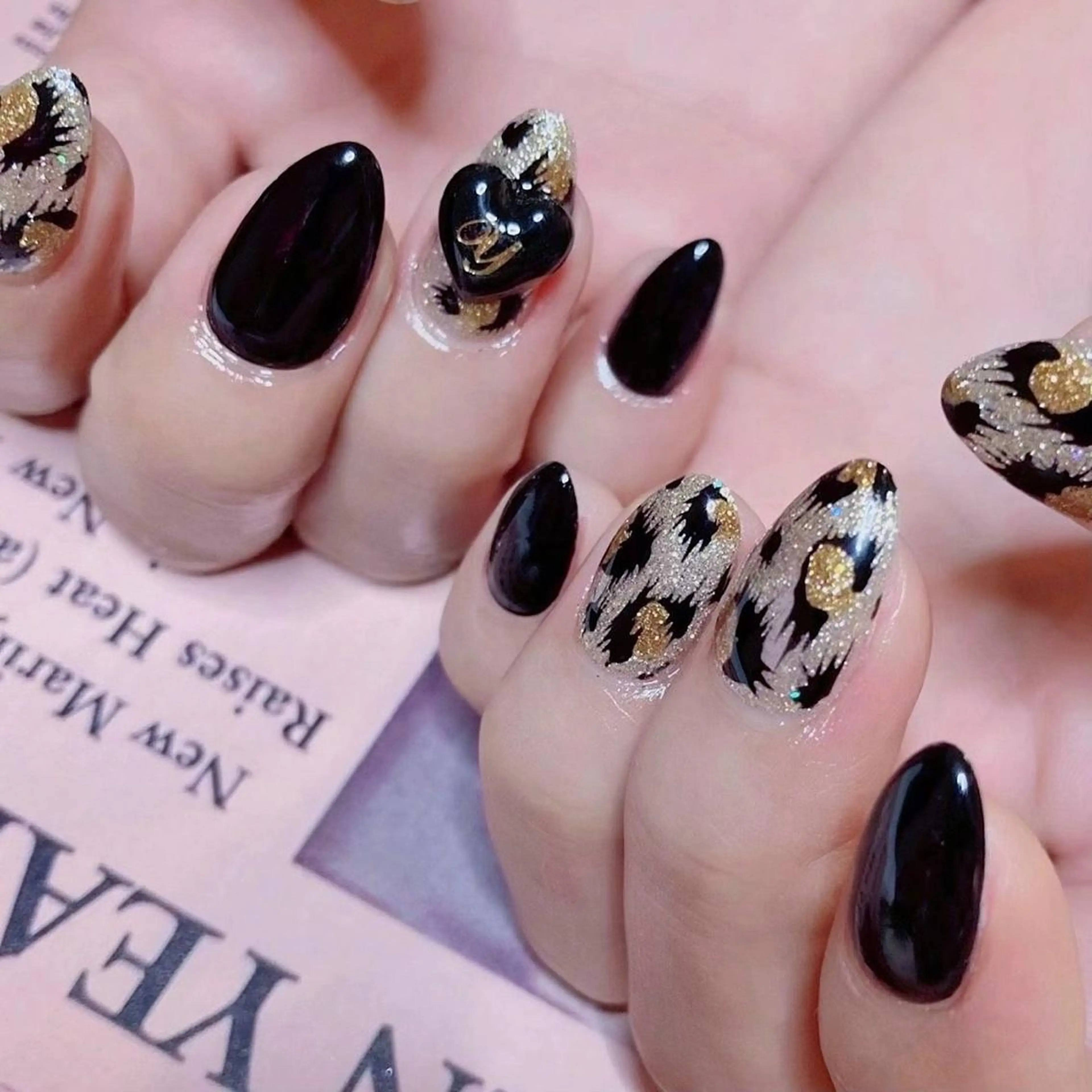 ネイル NOIROUGE所属・NOI ROUGEのネイルデザイン