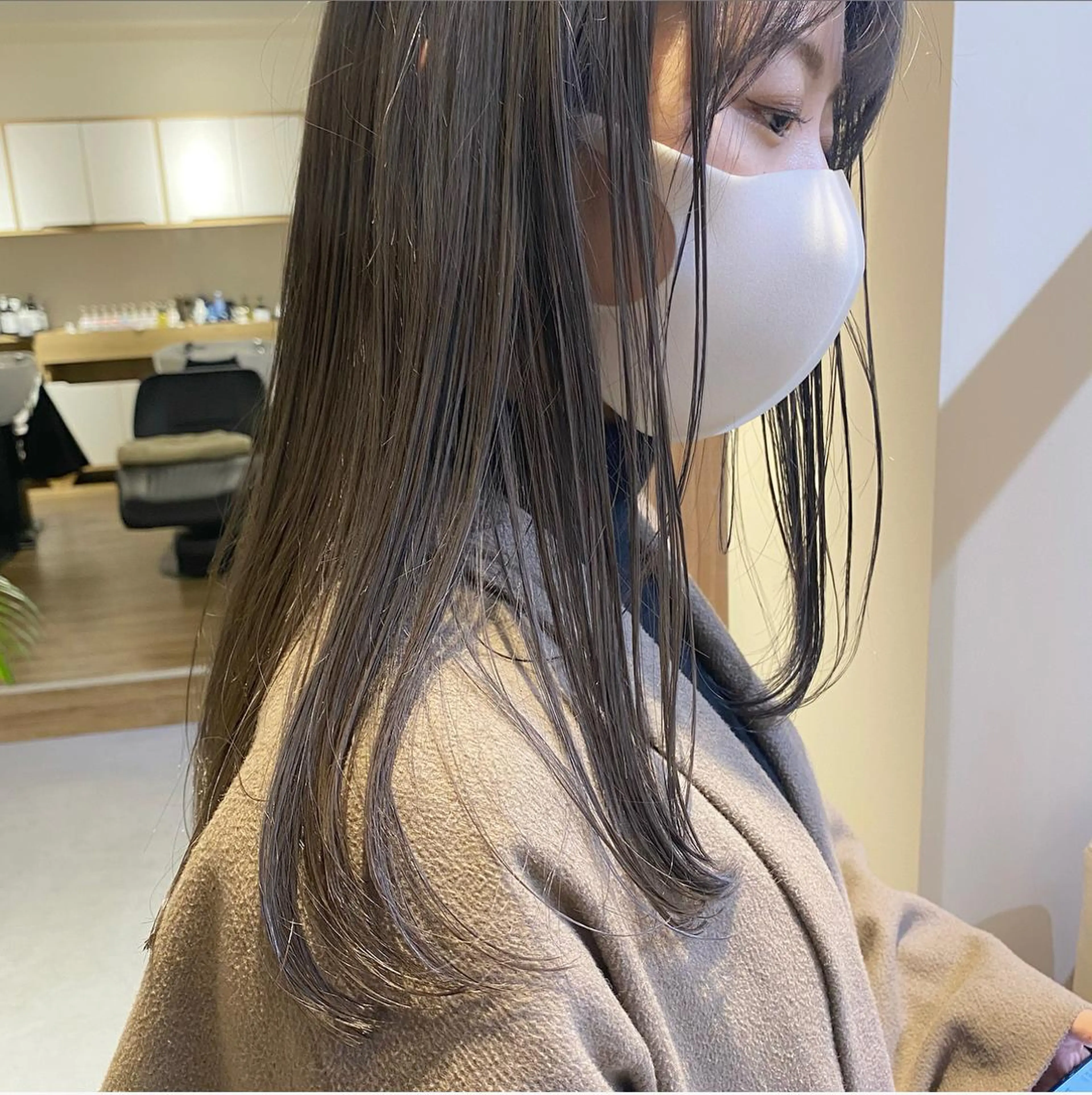 セミロング ヘアカラー kohana 🎀韓国ヘア🎀🤍のヘアスタイル