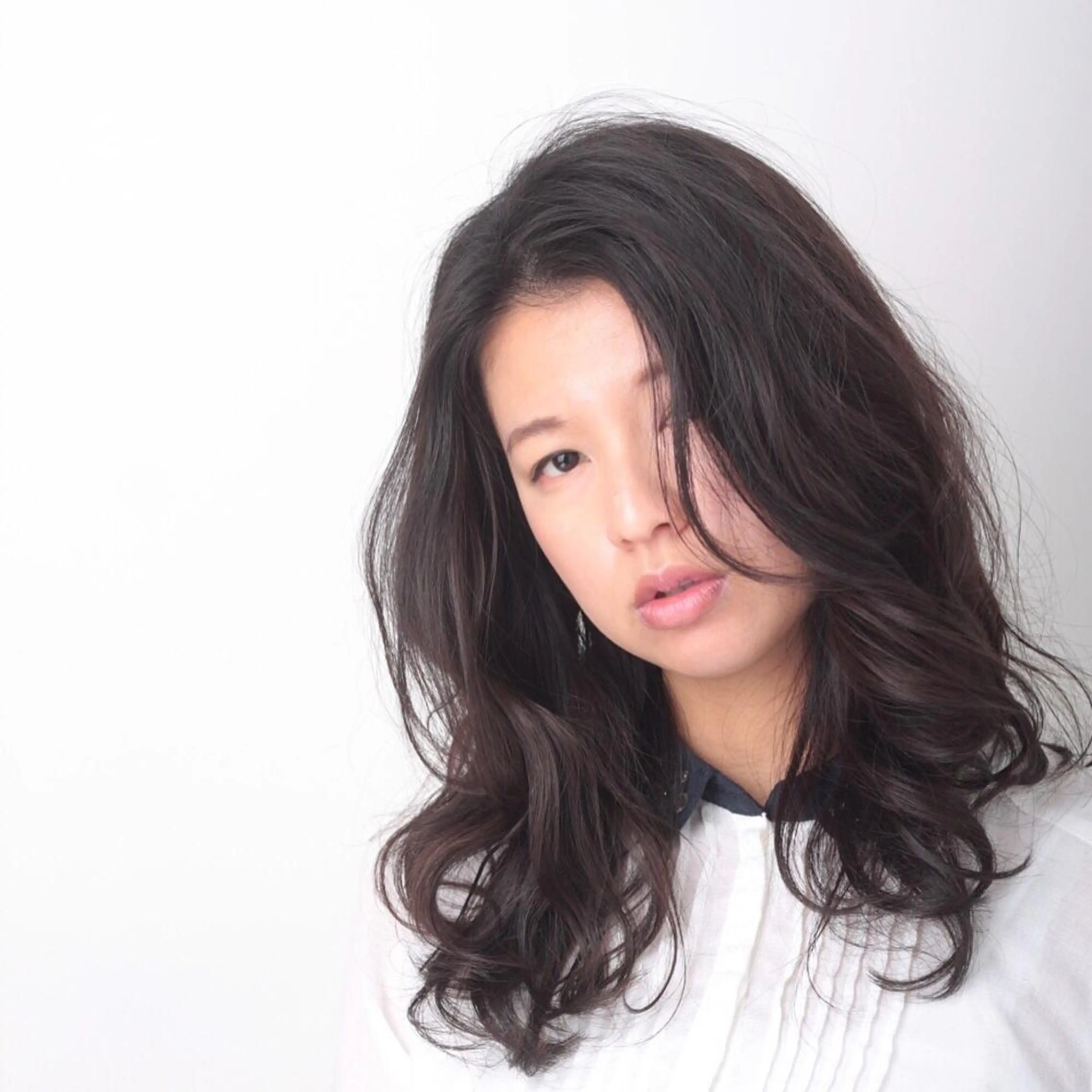 セミロング カラー RESBORN所属・長岡 大偉のヘアスタイル