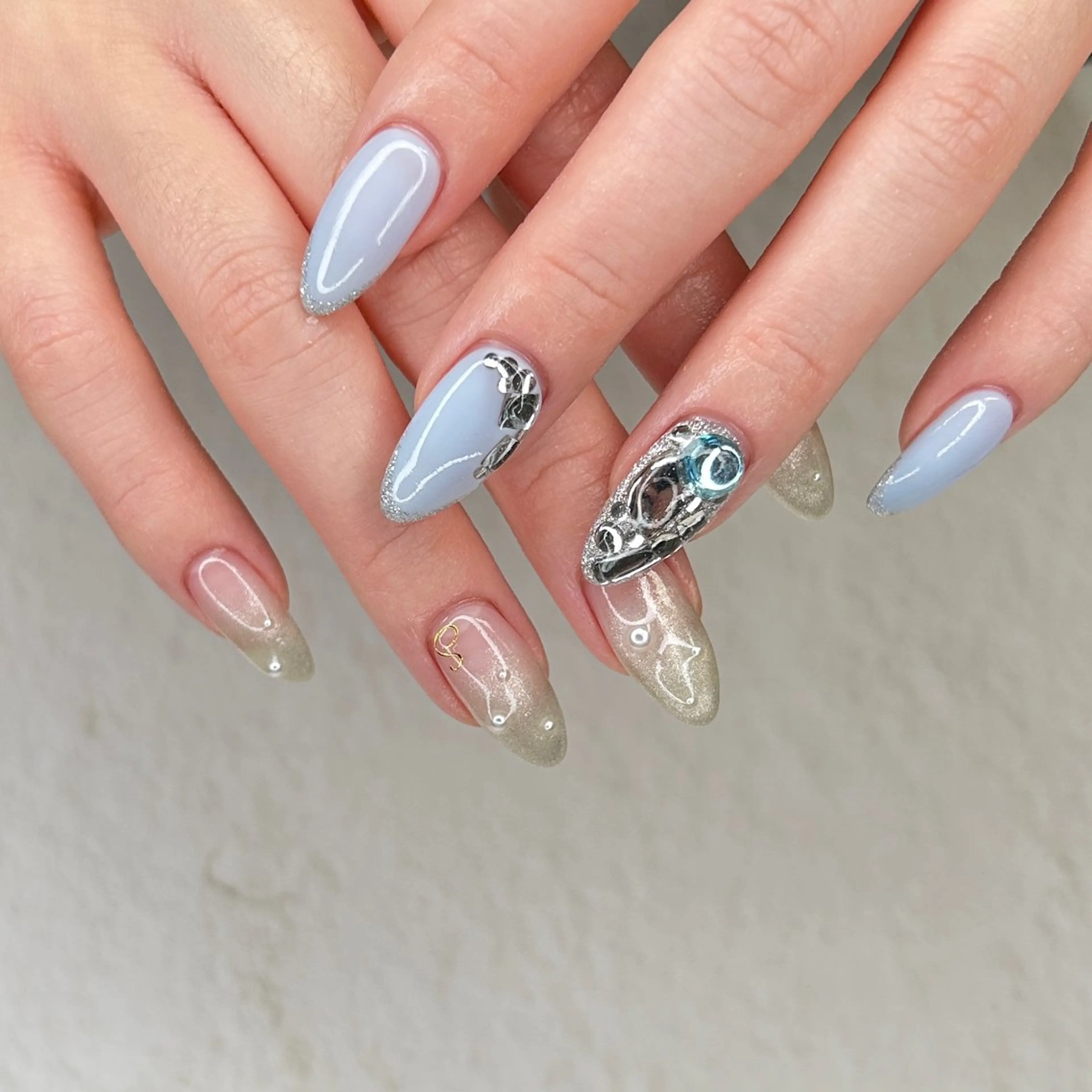 ネイル ハンドネイル フットネイル ease NAIL SALONのネイルデザイン