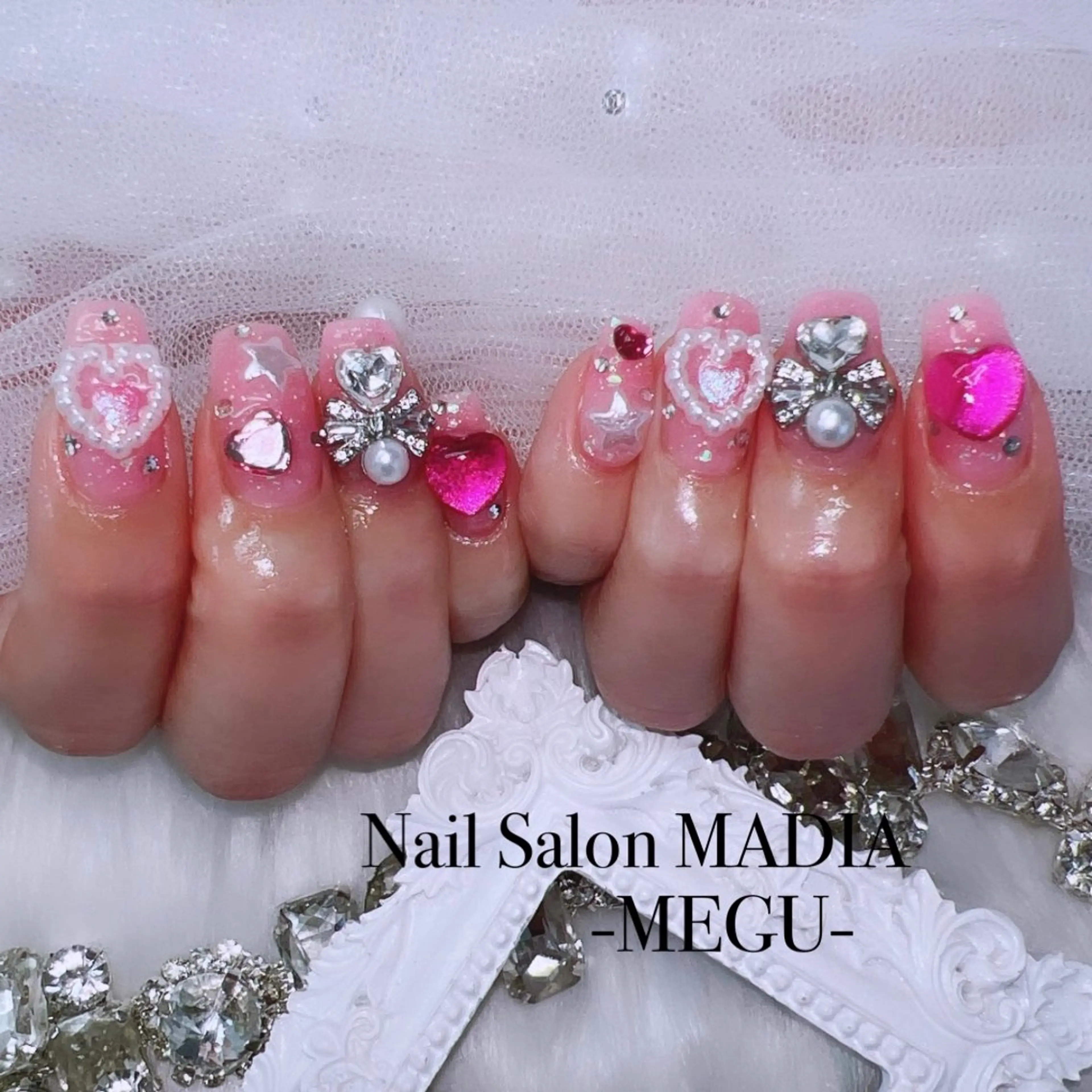 ネイル MADIA藤沢所属・MADIA MEGUのネイルデザイン