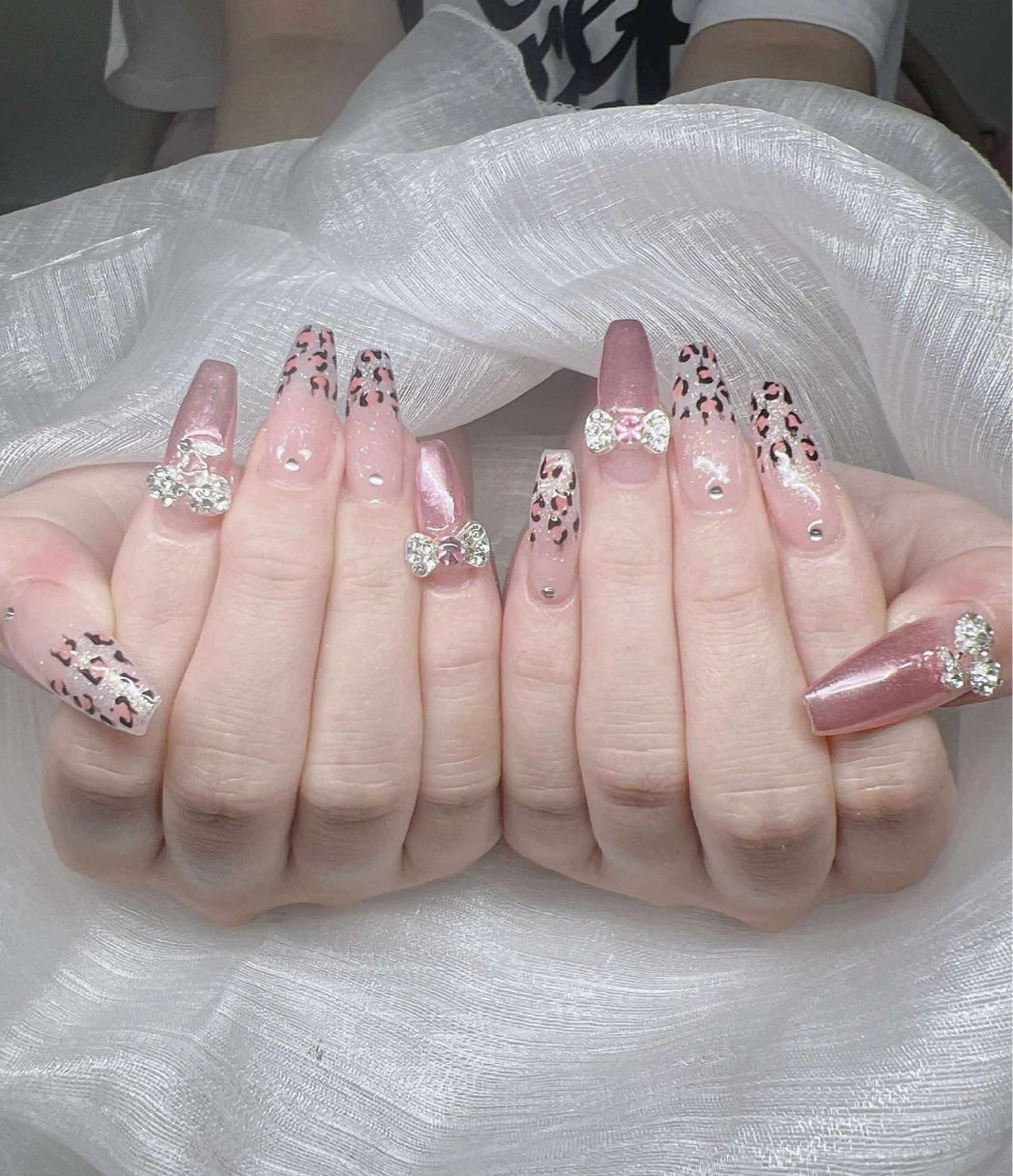 ネイル ハンドネイル Lee Nailsのネイルデザイン