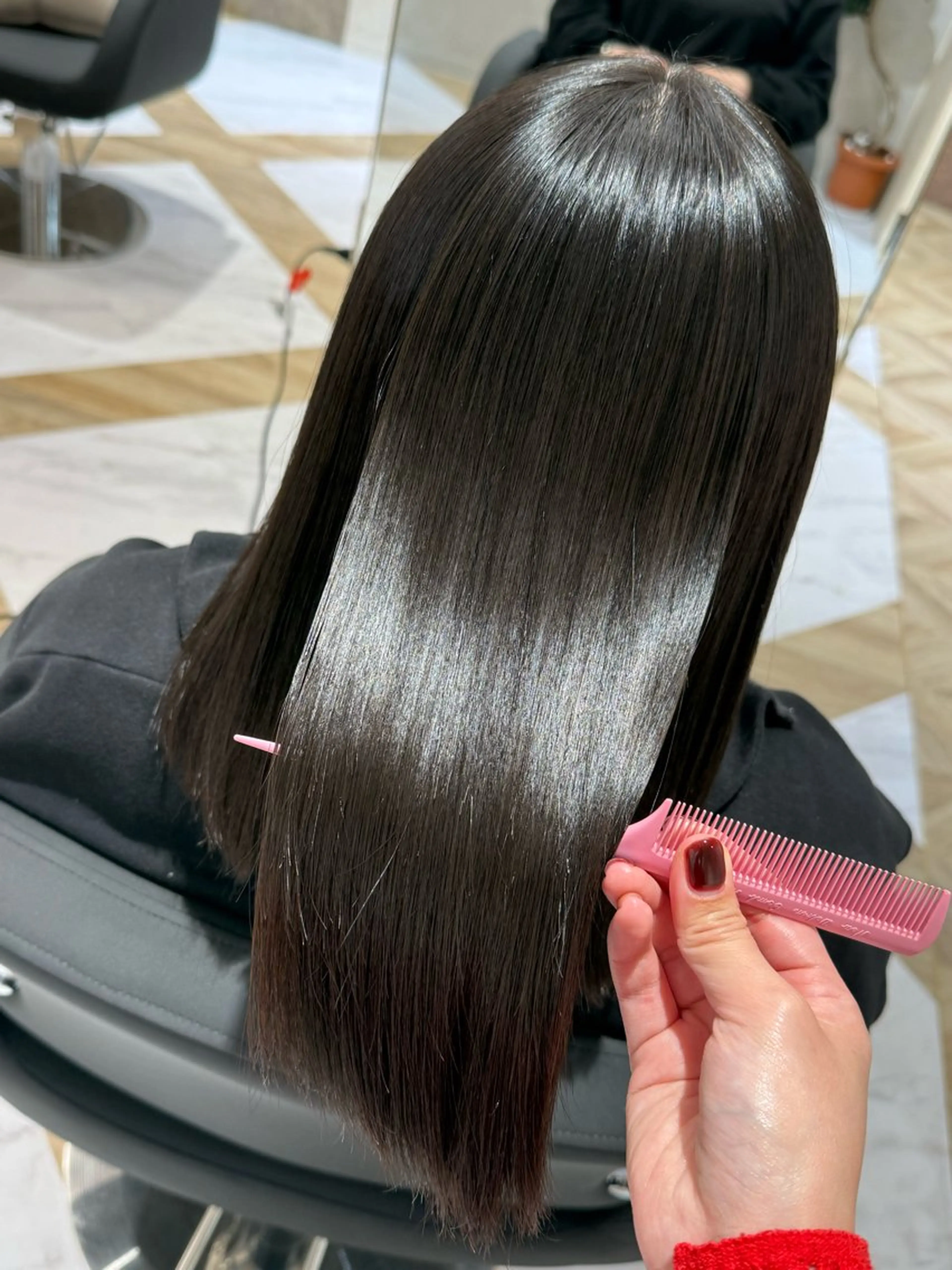 ミディアム 縮毛矯正 透明感カラー/ natsukiのヘアスタイル