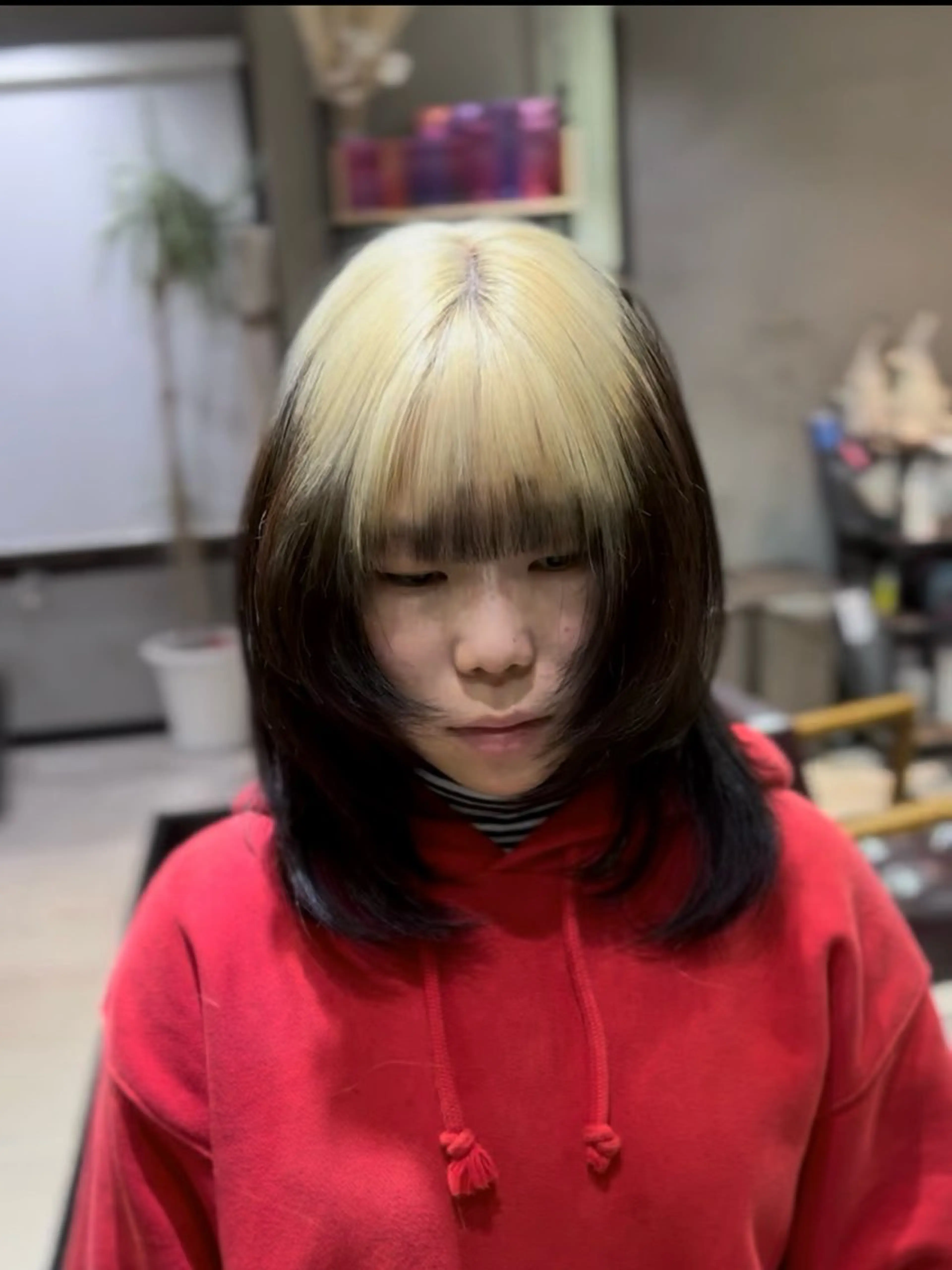 セミロング ルーツカラー/ レイヤーカット/井川のヘアスタイル