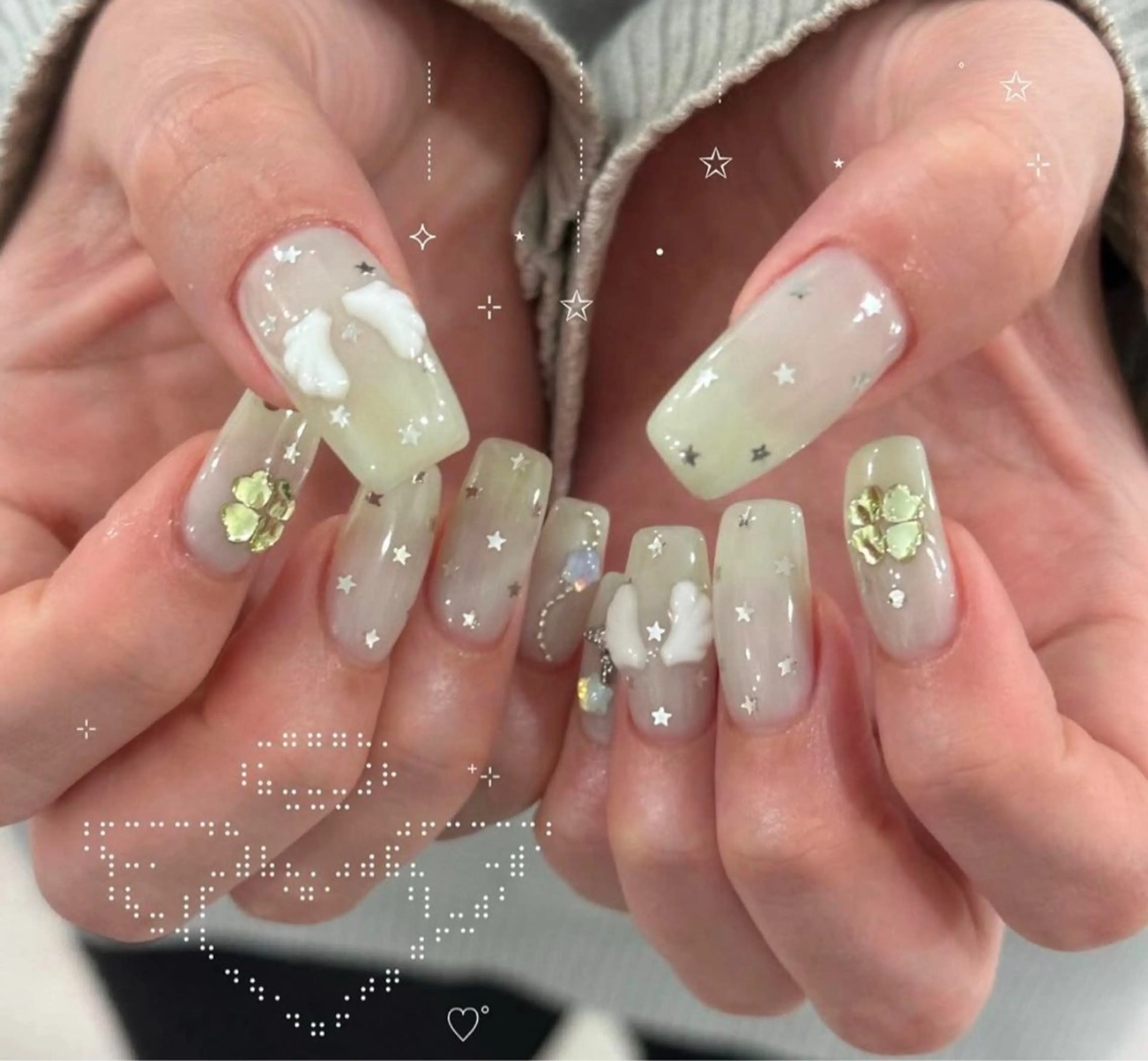 ネイル アートネイル オーロラネイル チークネイル フレンチネイル ガラスフレンチ 🎀🎀YooLi Nail Salonのネイルデザイン
