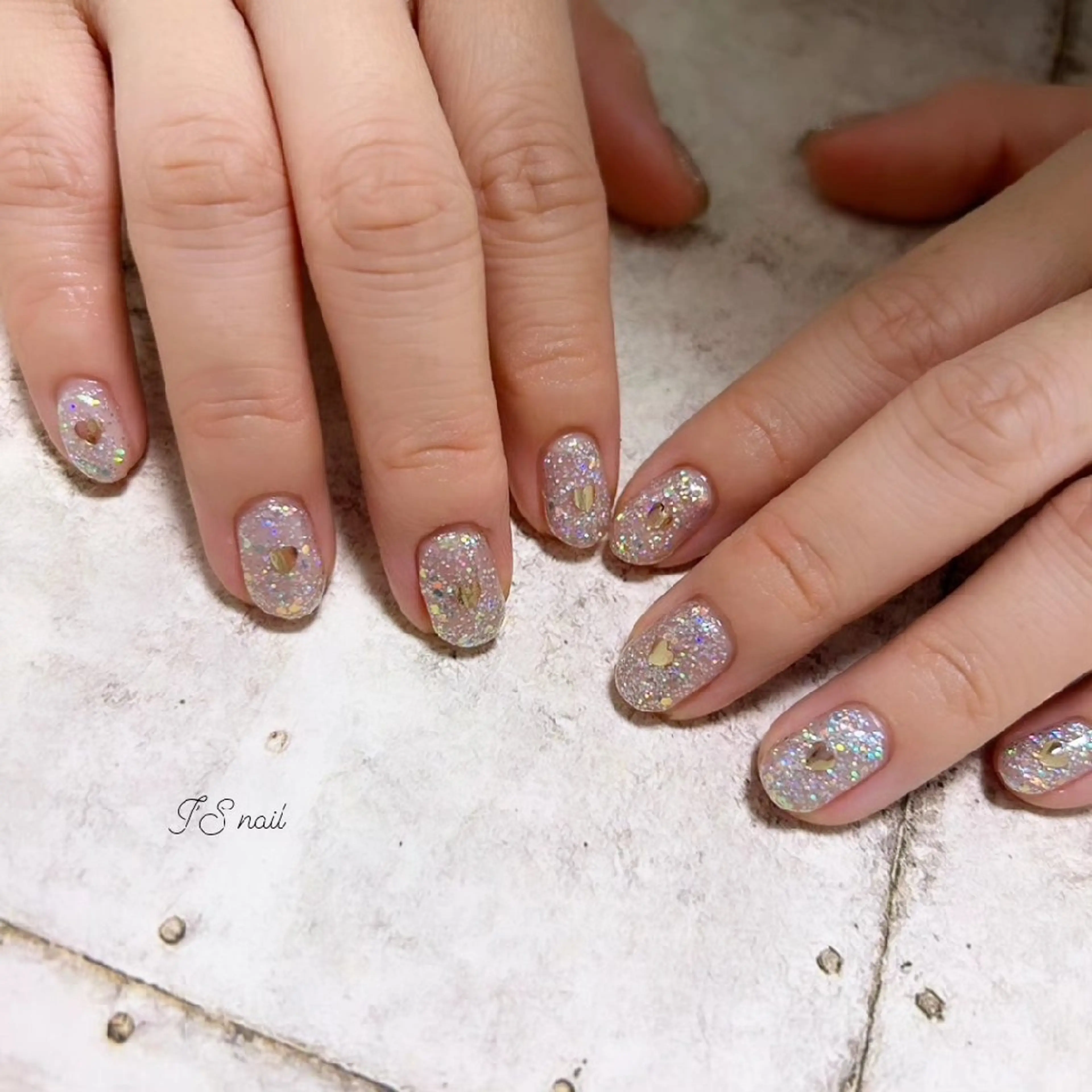 ネイル ハート ホログラムネイル ワンカラーネイル I'S nail 佐野のネイルデザイン