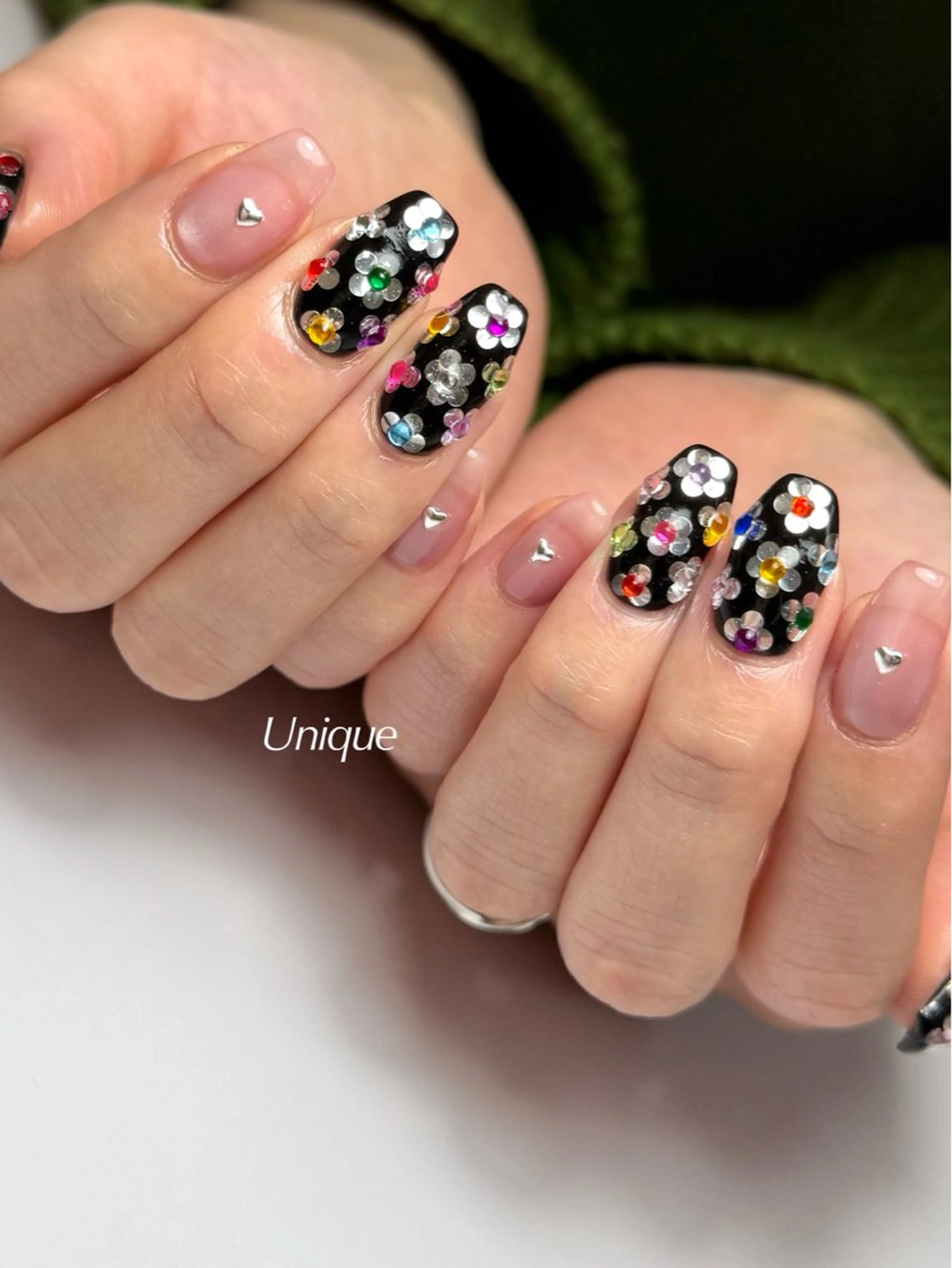 ネイル ハンドネイル Unique 【ユニーク】のネイルデザイン