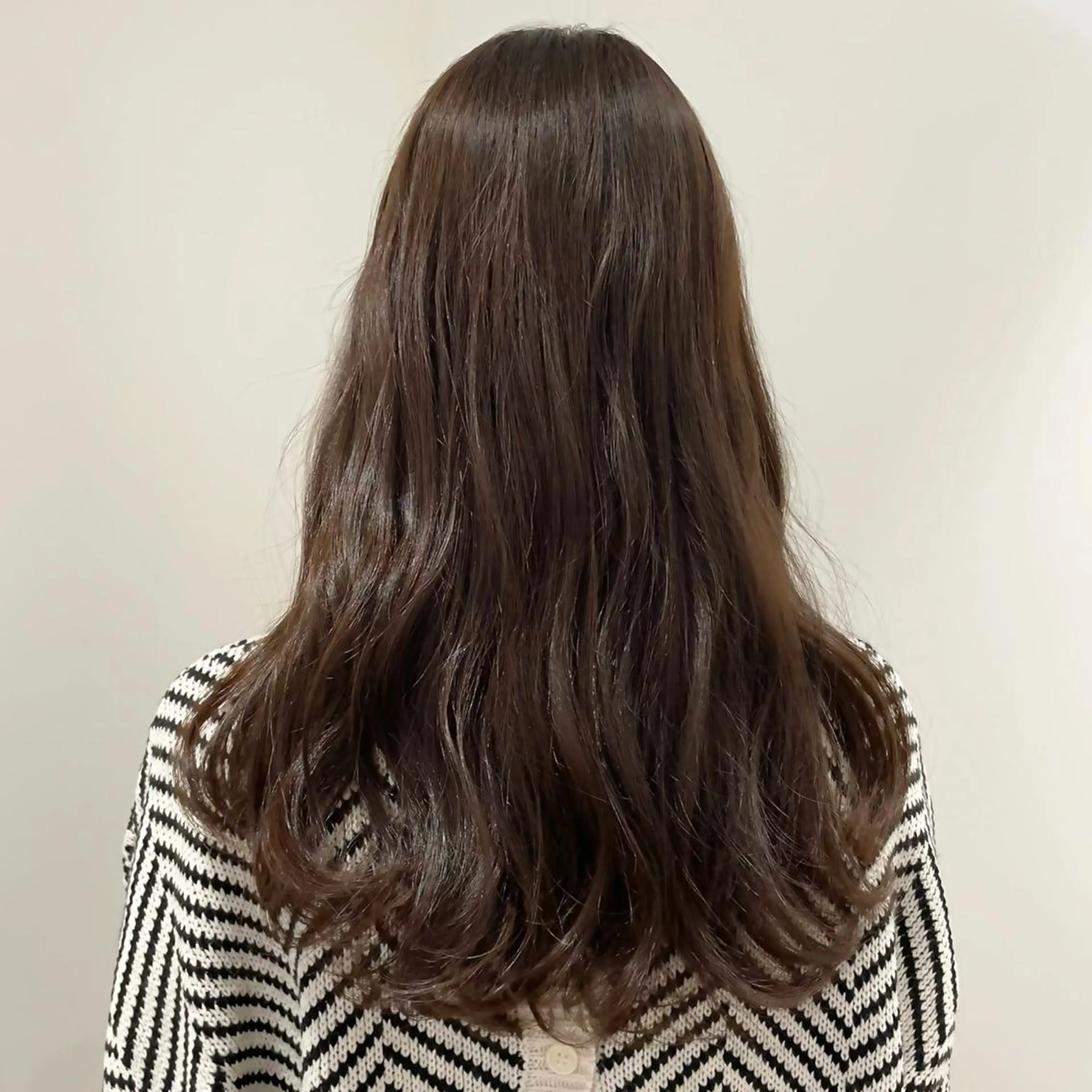 ロング カラー ブラウンカラー GO TODAY 新宿Aura店所属・ベージュ🤎透明感 カラー🤎anriのヘアスタイル