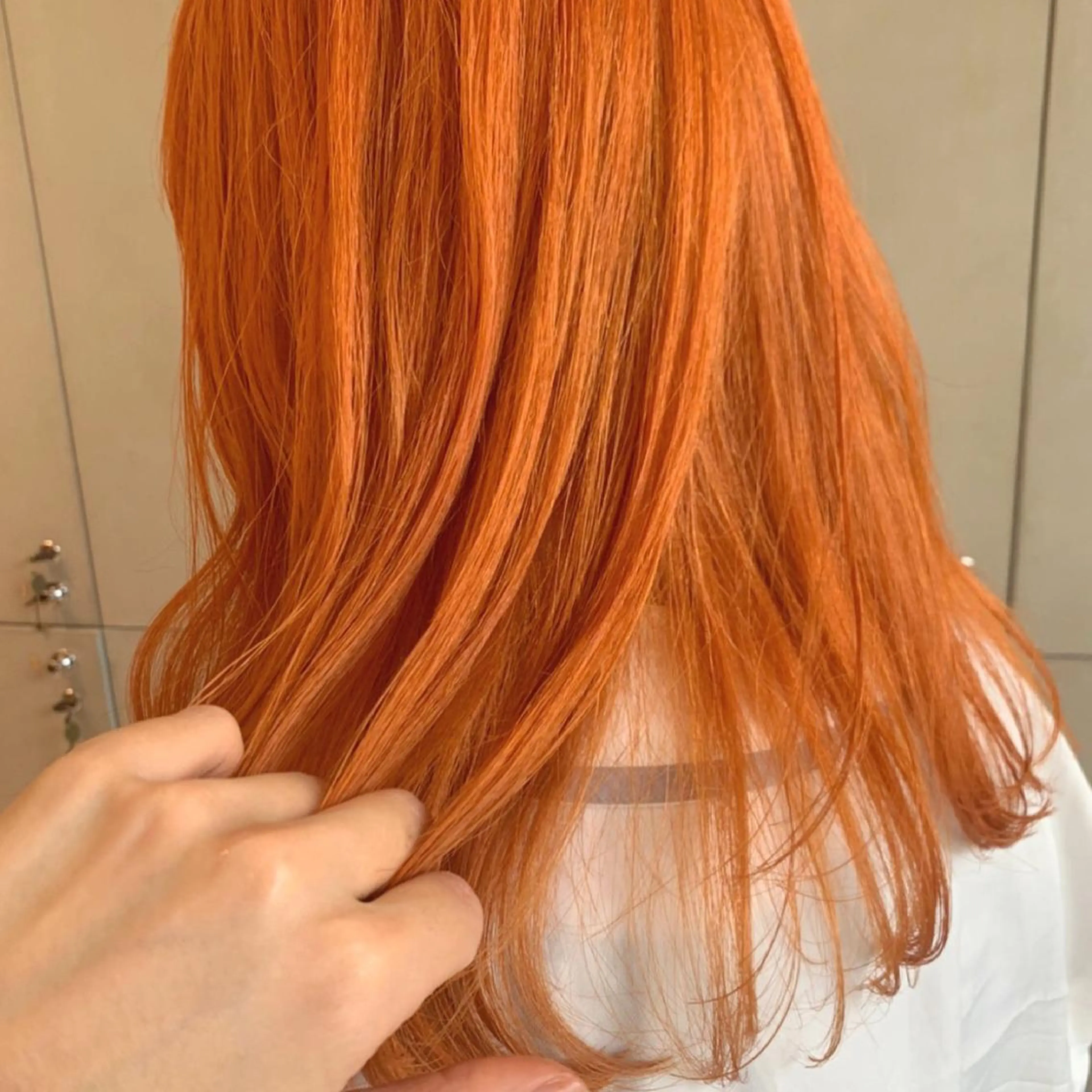 ミディアム カラー 古屋 花織のヘアスタイル