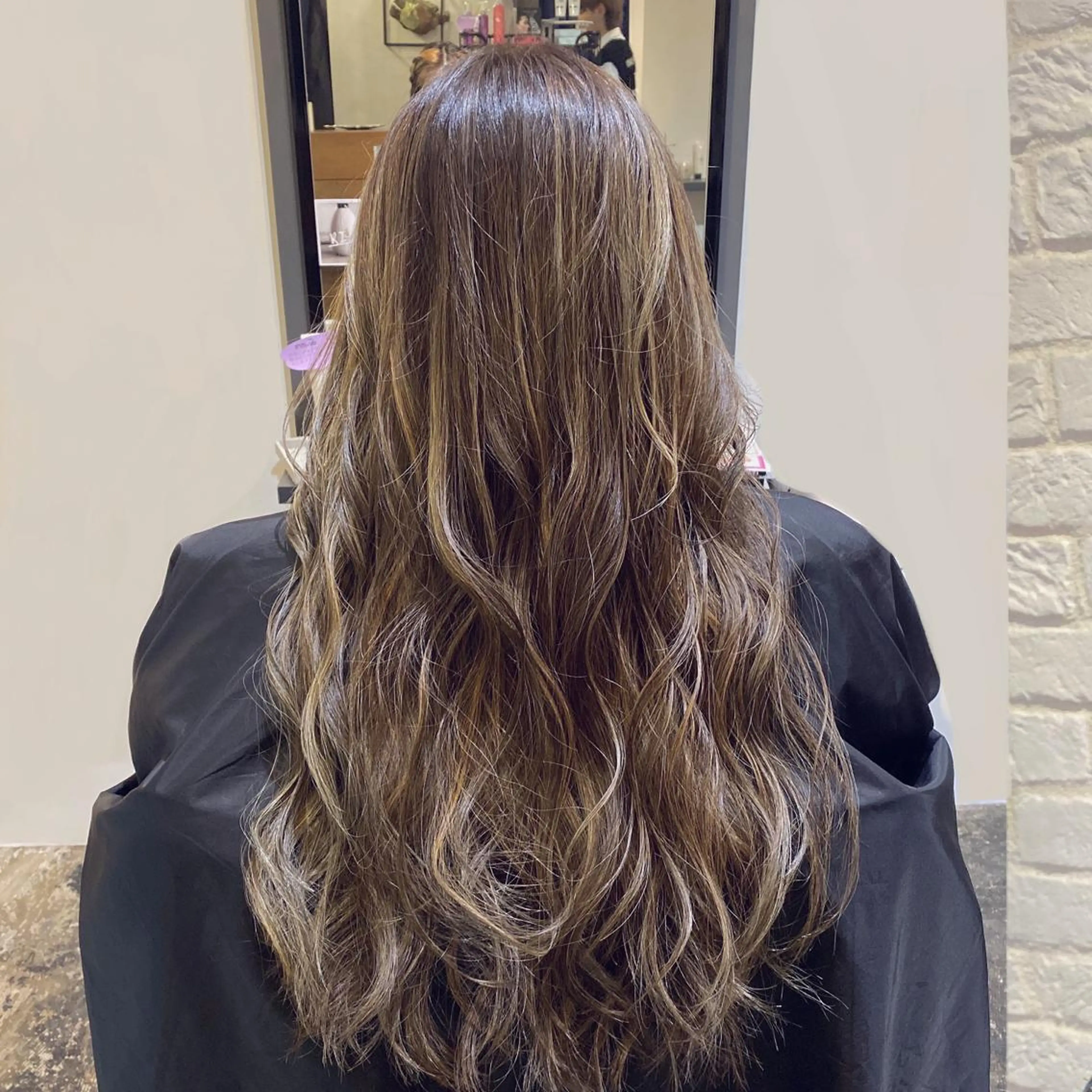 ロング カラー TRUCK トラックのヘアスタイル