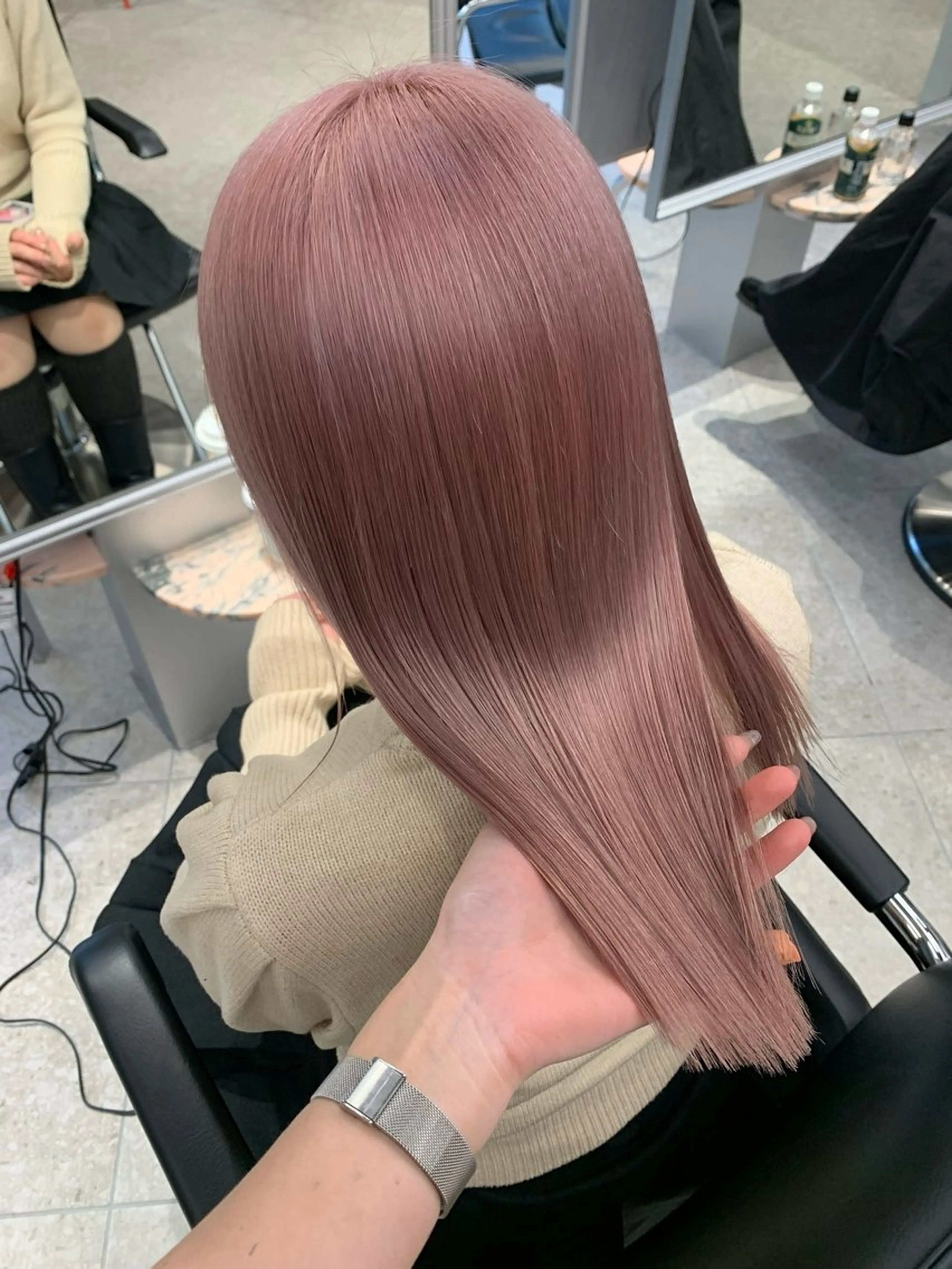 ロング カラー ヘアカラー トリートメント PELE ハイトーン 児玉大翔のヘアスタイル
