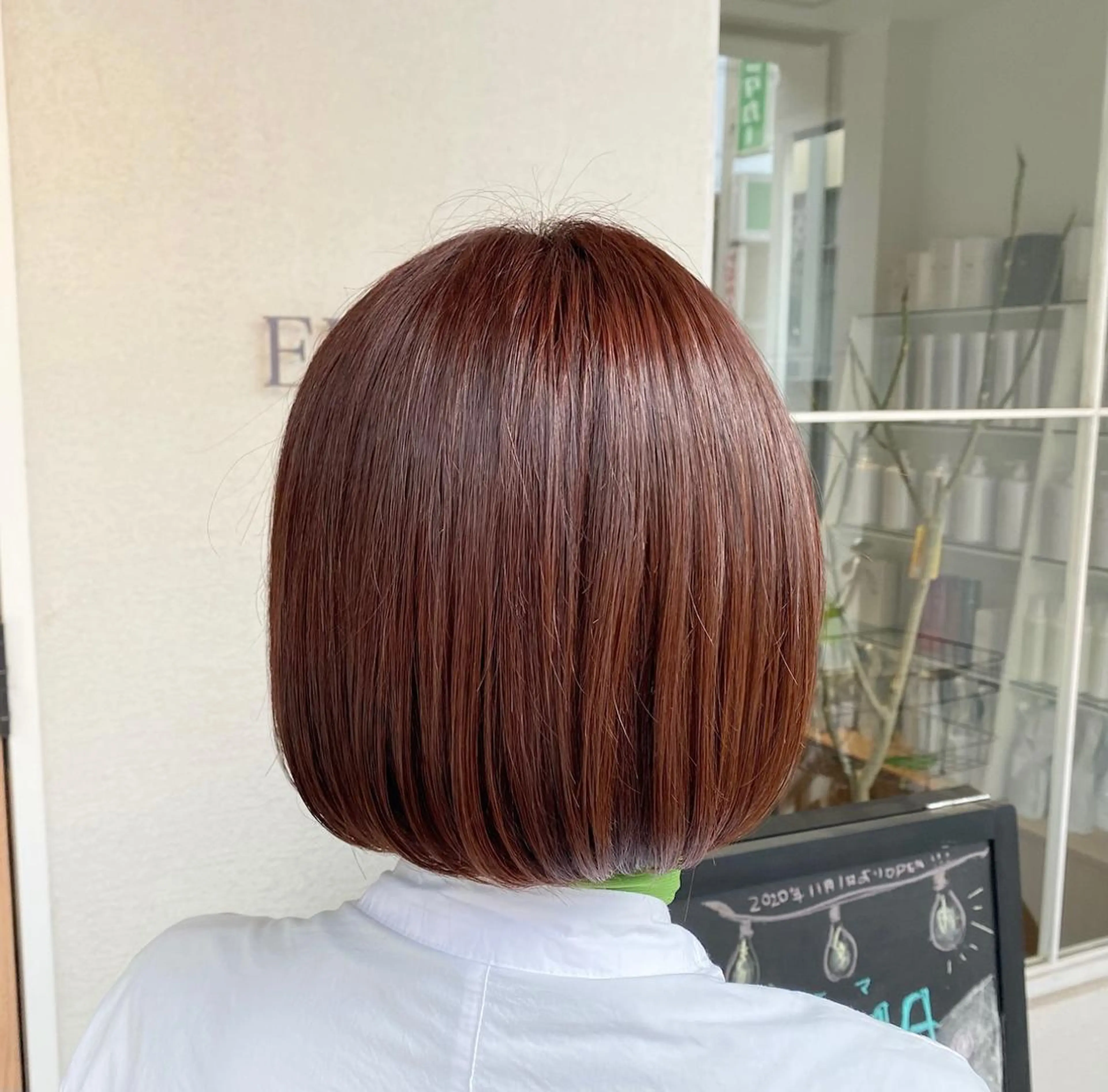 ミディアム ピンクブラウン たなか もえなのヘアスタイル