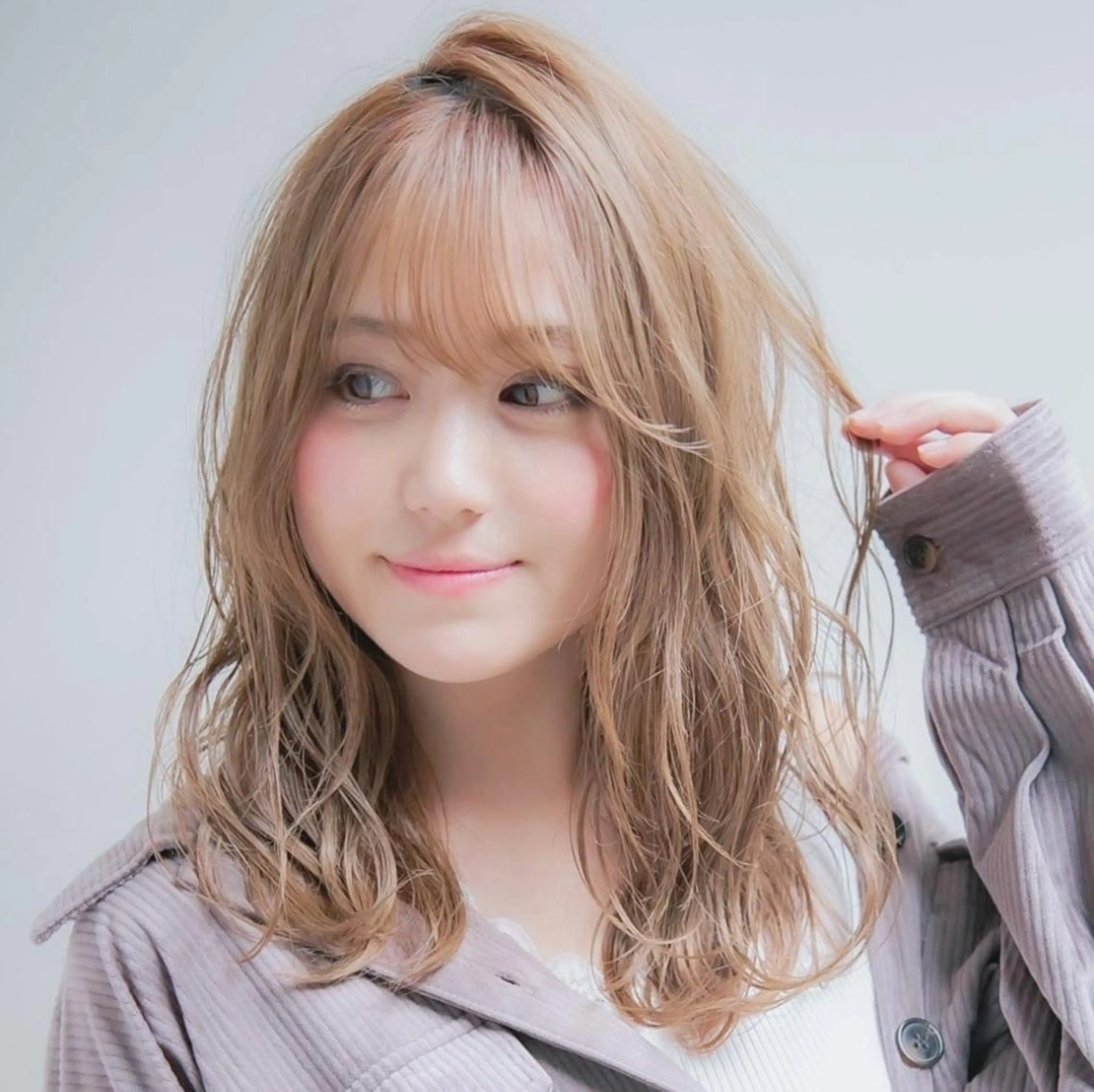 セミロング ヘアカラー トリートメント 縮毛矯正/レイヤー 💎やまもとちひろのヘアスタイル