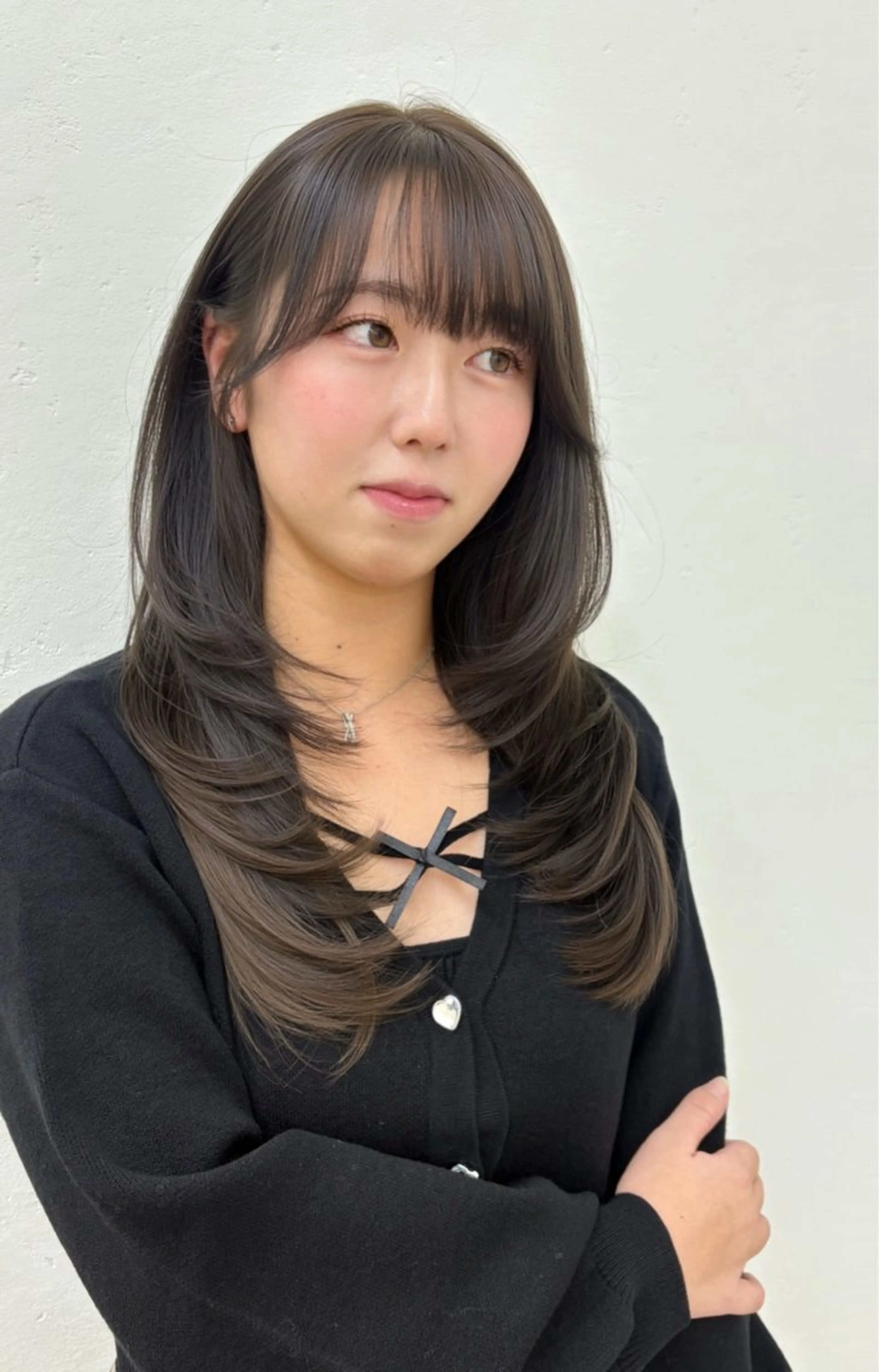 ロング カラー ブリーチ グレージュ オリーブカラー オリーブグレージュ オリーブグレー ヘアカラー レイヤーカット ♥kanaのヘアスタイル