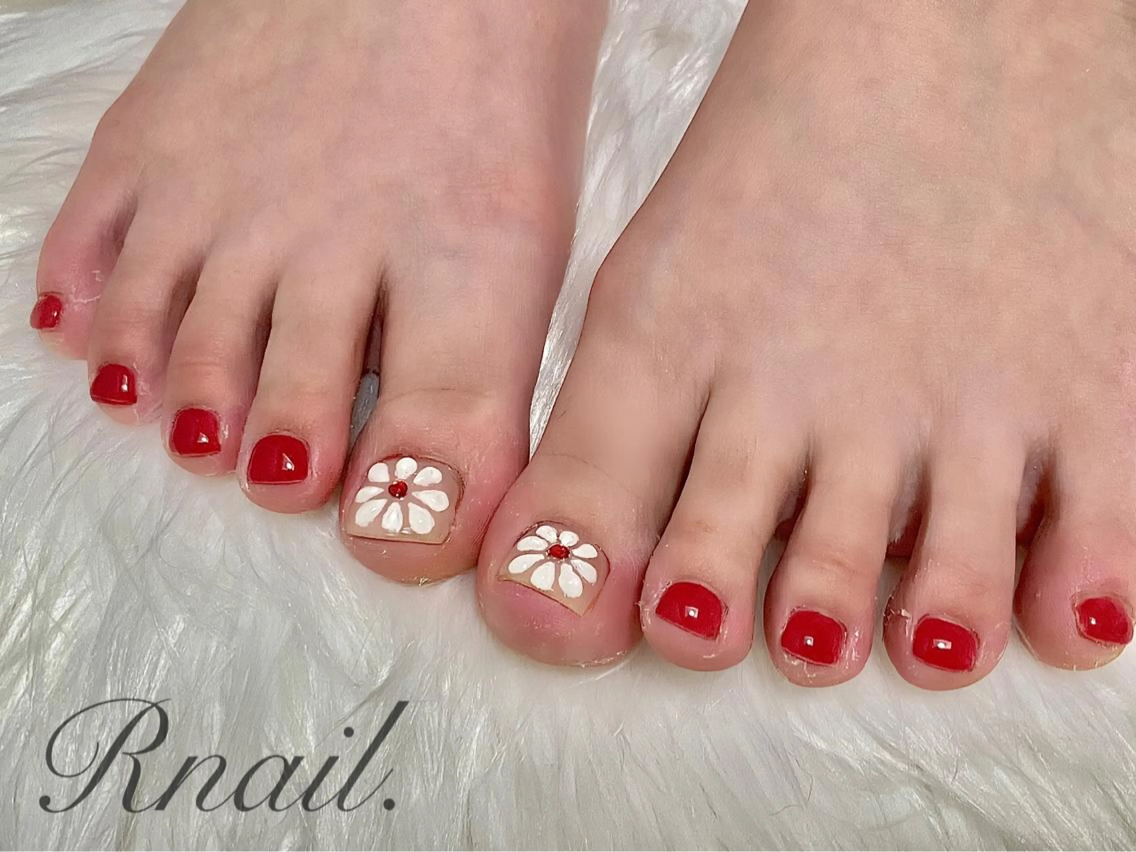 ネイル フットネイル R nail.のネイルデザイン